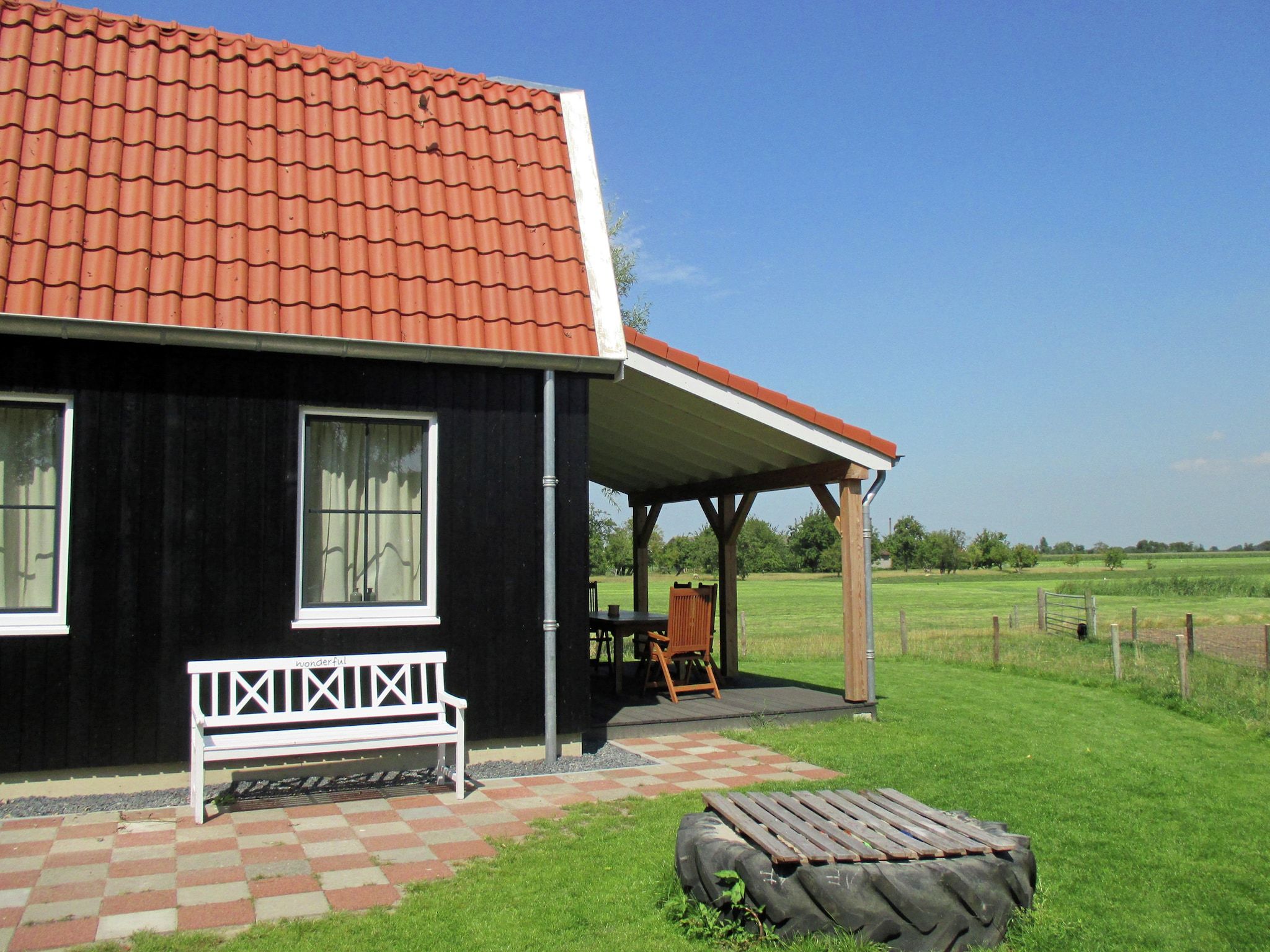 De buitenkant van Opvakantiebijdeboer in Schellinkhout