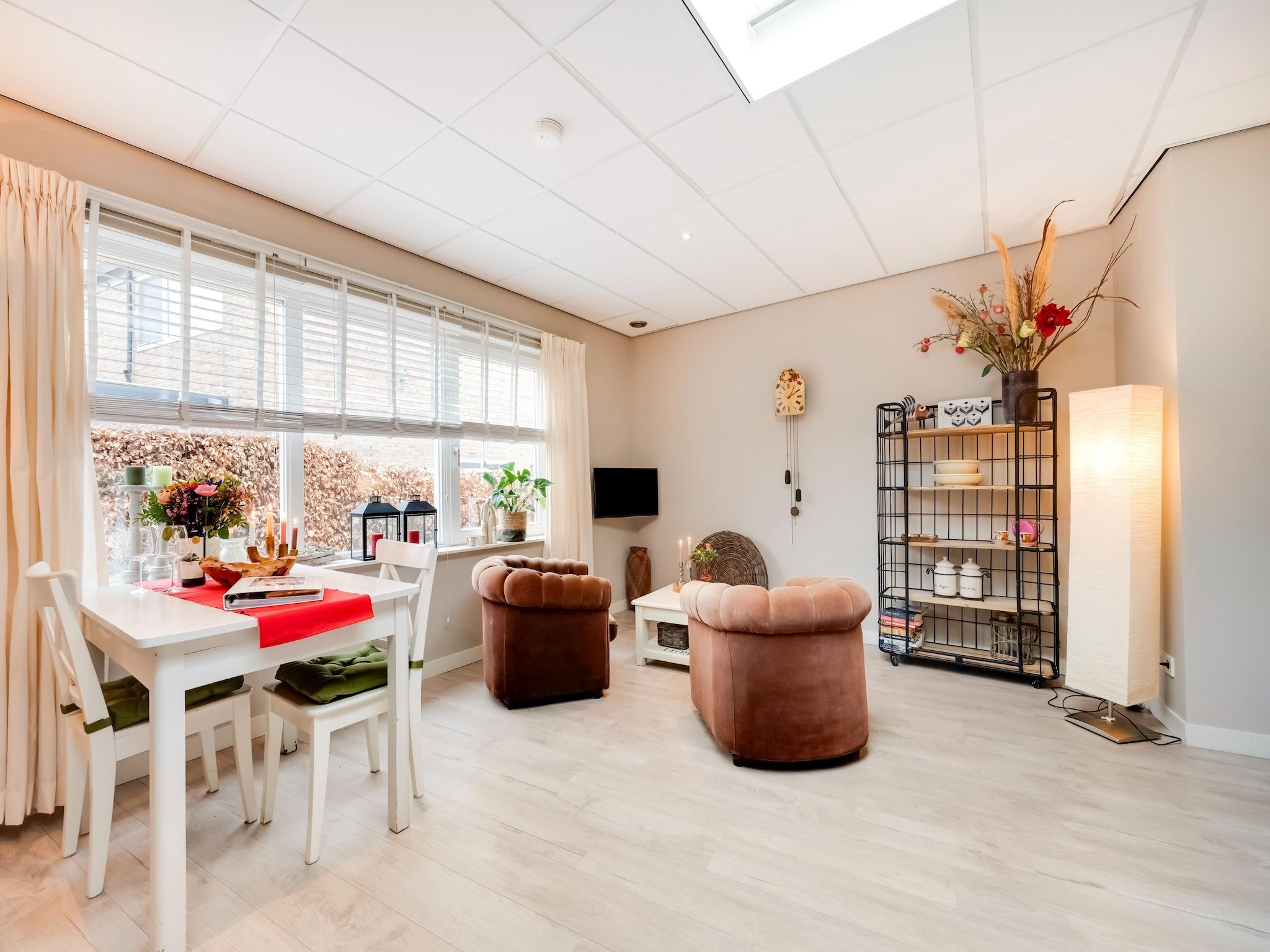 De woonkamer van Hof van Craeck II in Bergen