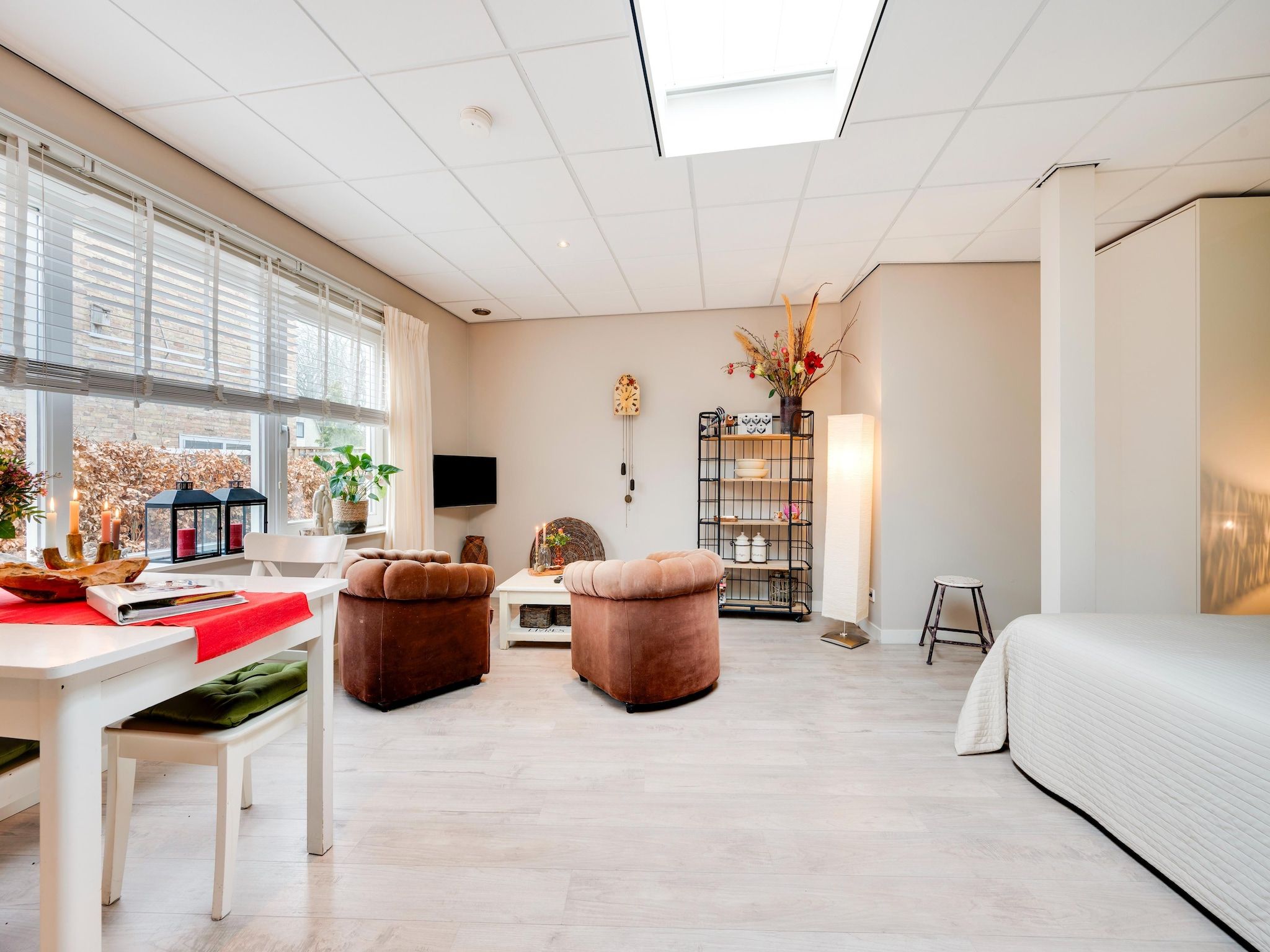 De woonkamer van Hof van Craeck II in Bergen