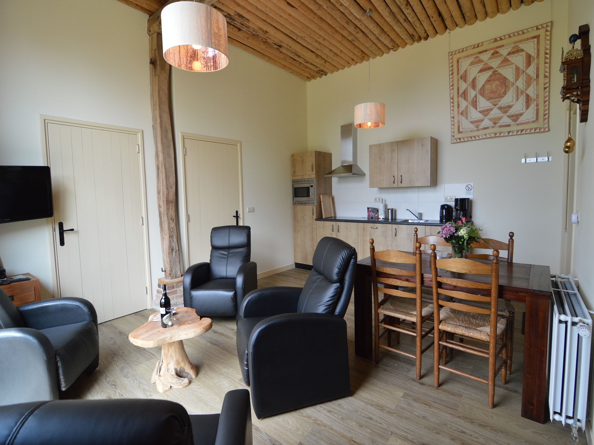 De woonkamer van Kabinet & Dekenkist in Geesteren