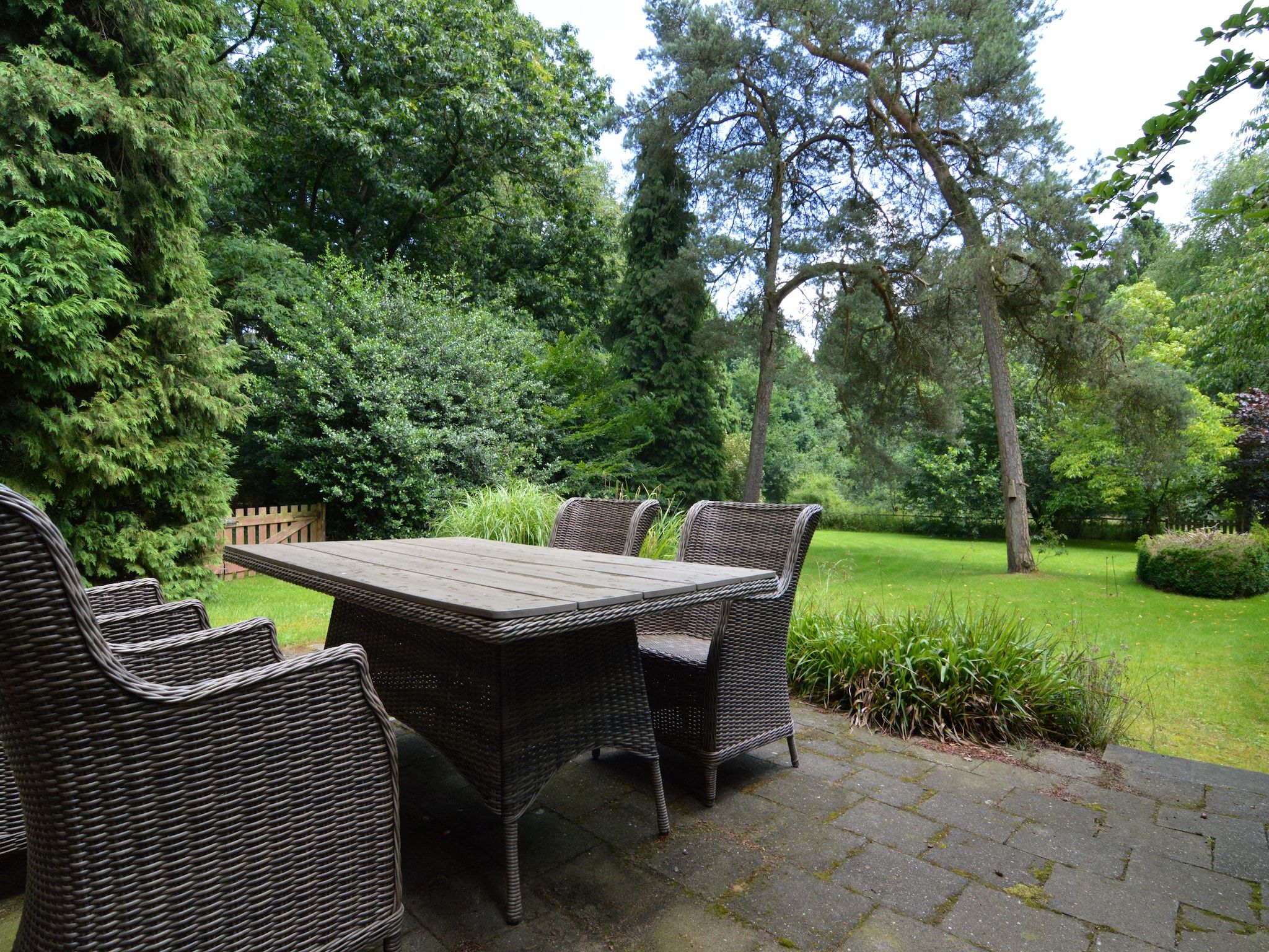 Het terras van Het Kruisselt in Zelhem