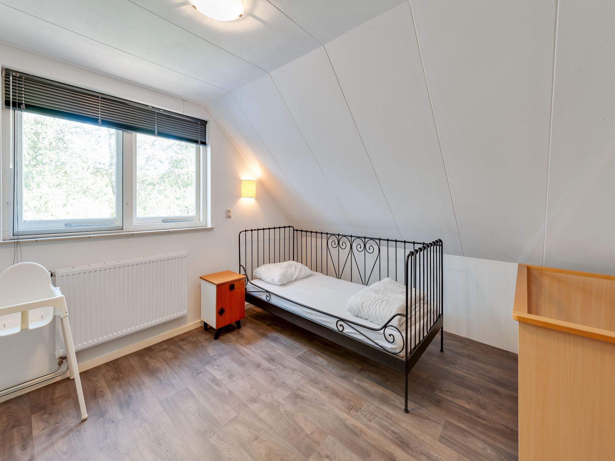 Een slaapkamer van De Drentsche Patrijs in Mantinge