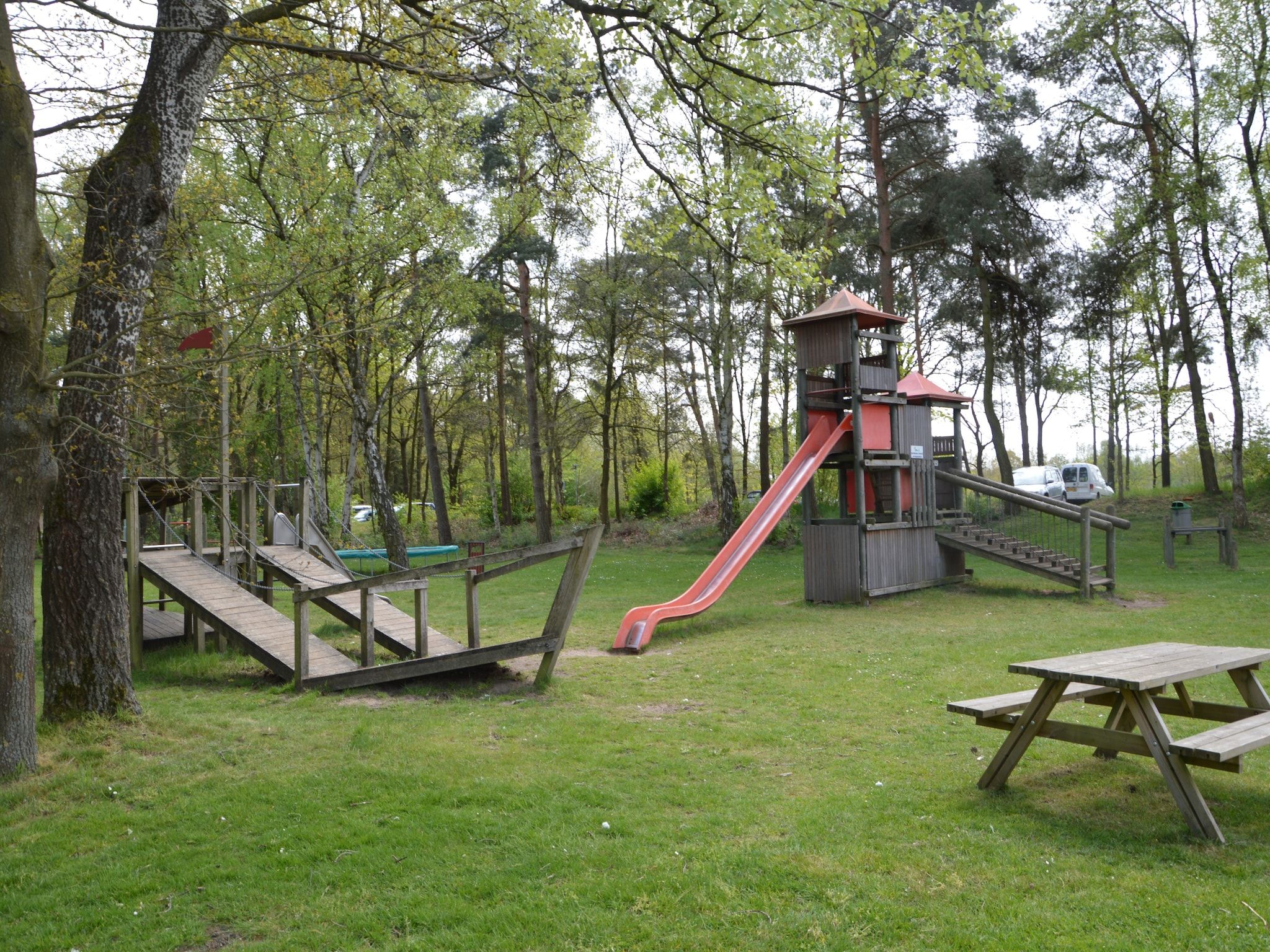 Parkfaciliteiten bij Anjer Bungalow 61 in Stramproy