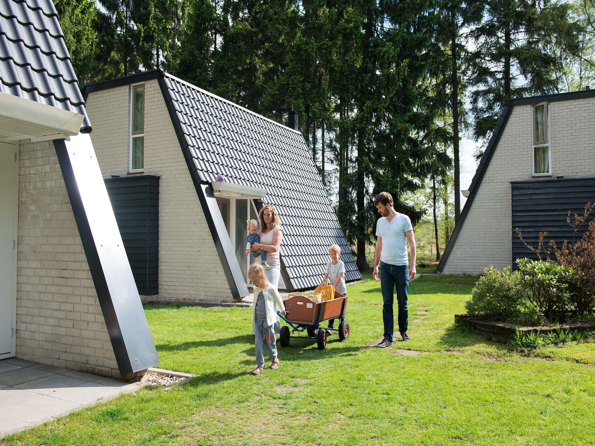 De buitenkant van Bungalowpark Hoenderloo 5 in Hoenderloo