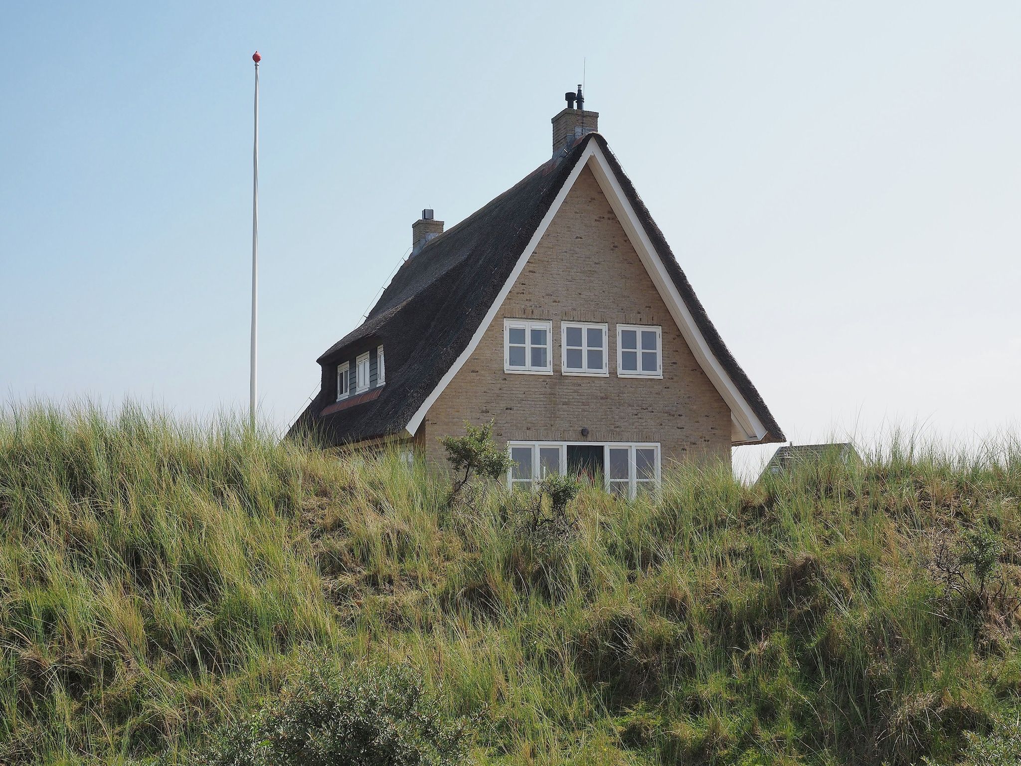 De buitenkant van Duindroom op Terschelling in Midsland Terschelling