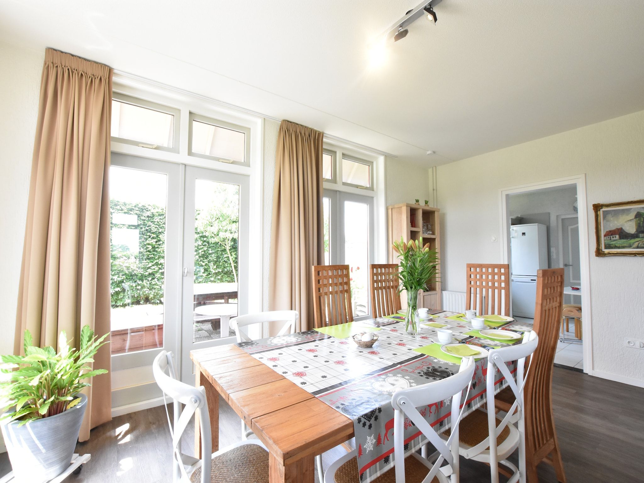 De eetkamer van De Biezenknop in Eede