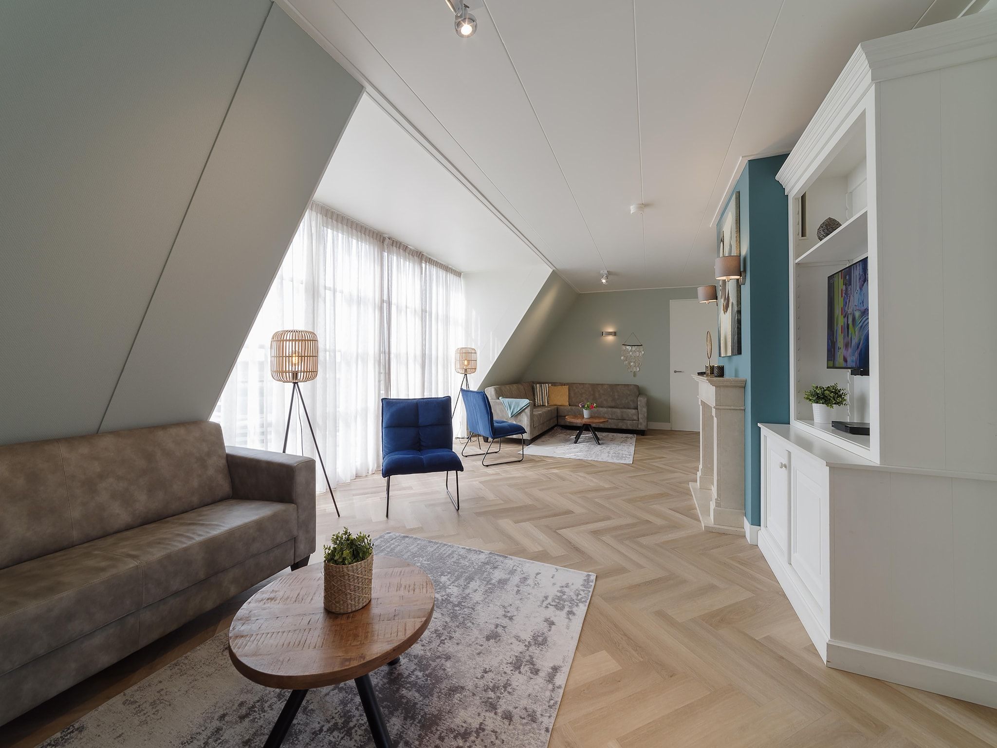 De woonkamer van Luxe Beveland met Zwembad in Colijnsplaat