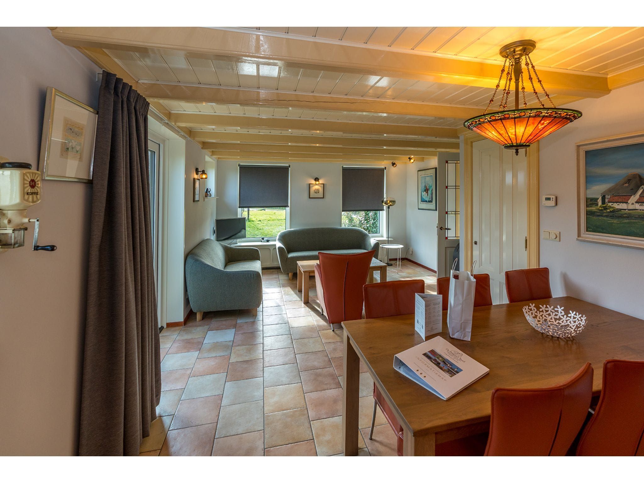 De woonkamer van Florijn 1 in Oost-Texel