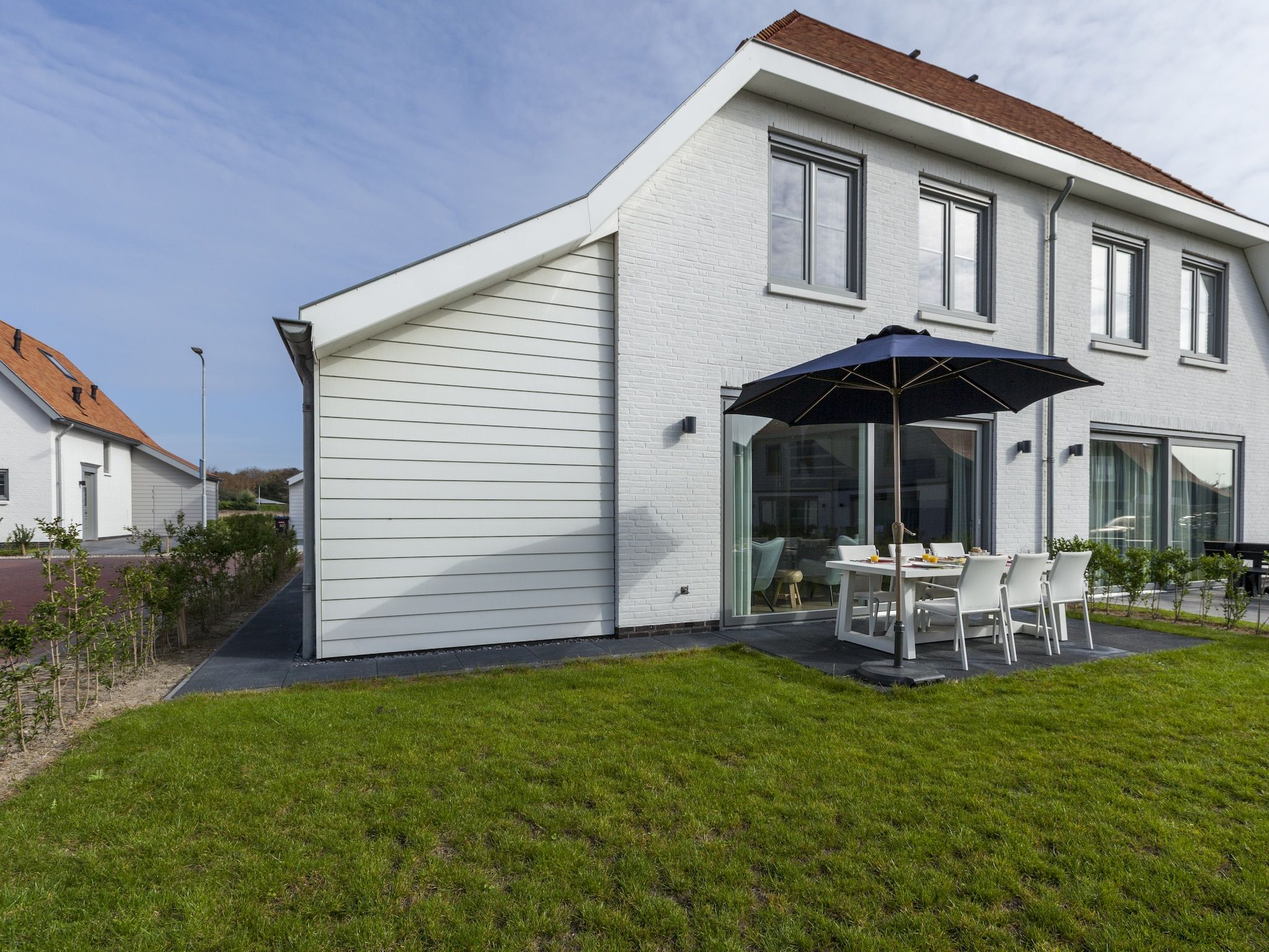 Het terras van Villa Zandduin in Cadzand