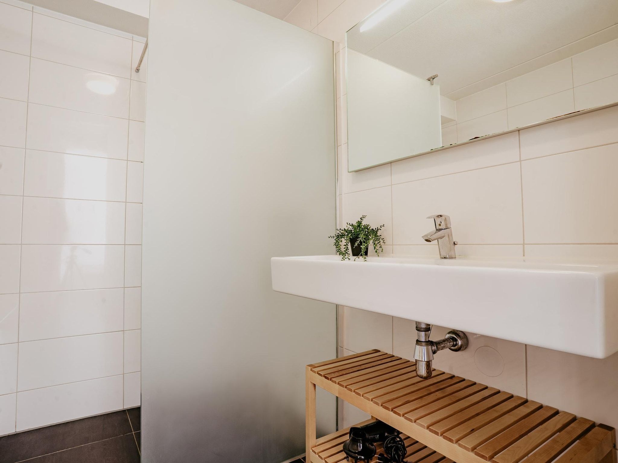 De badkamer van Waterpark de Meerparel 8 in Uitgeest