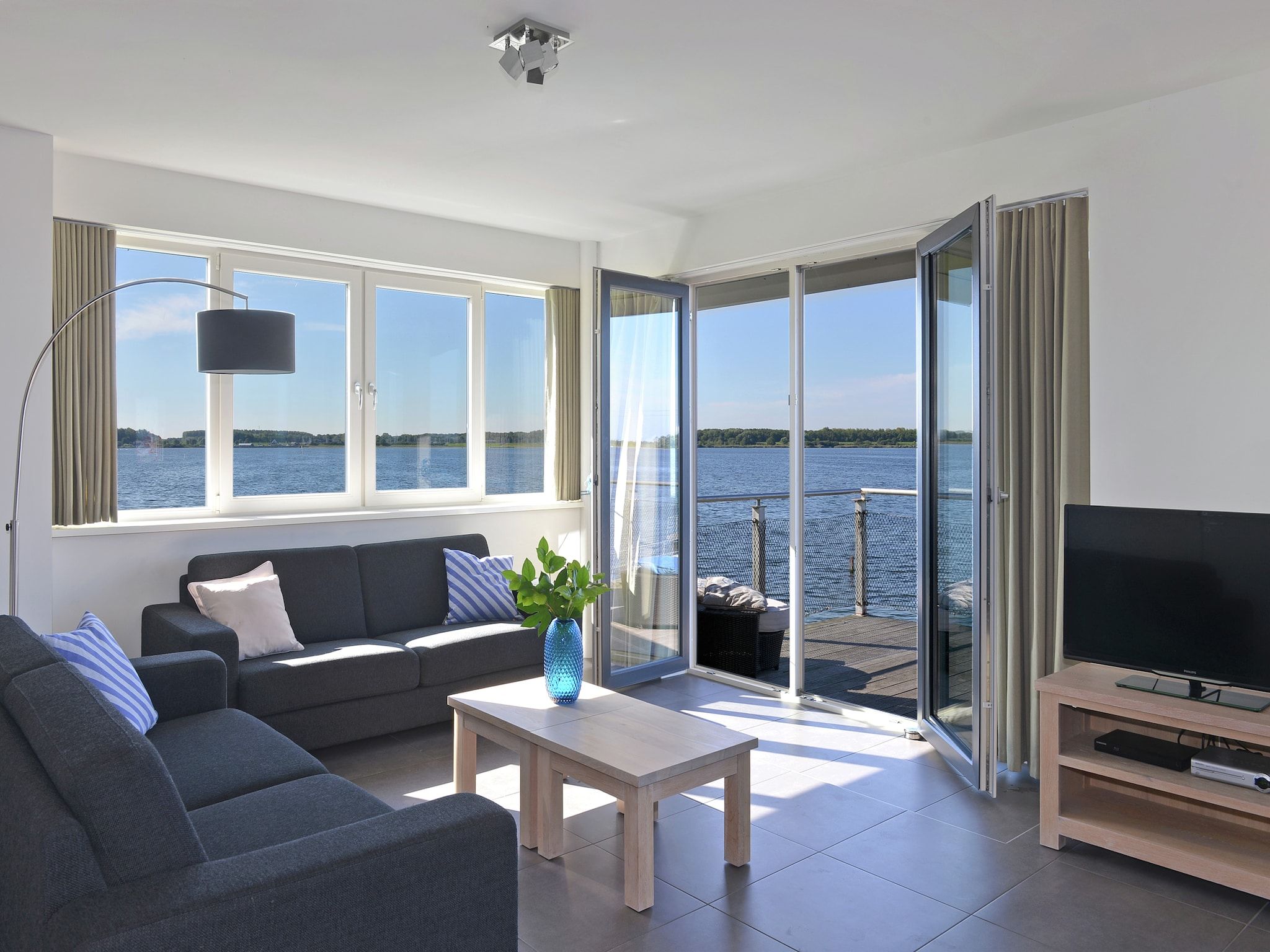 De woonkamer van Penthouse XXL 4ab in Kamperland