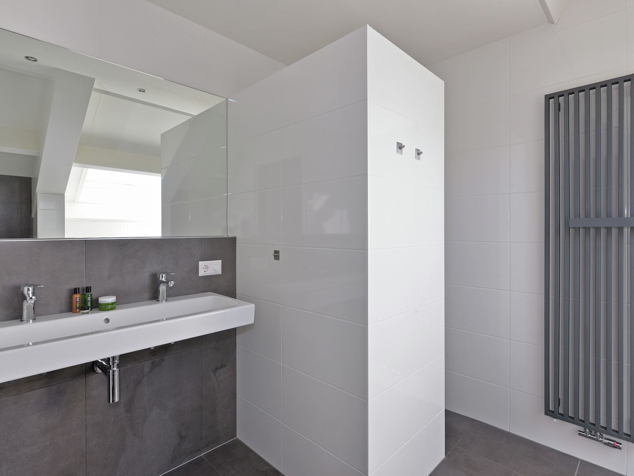 De badkamer van Appartement 4b - Schotsman Watersport in Kamperland