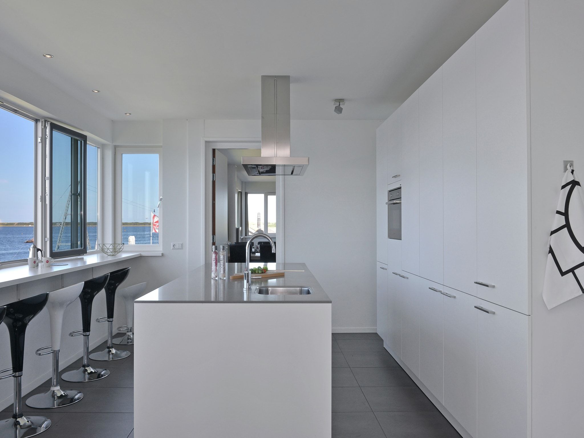 De keuken van Penthouse 4a - De Schotsman Watersport in Kamperland