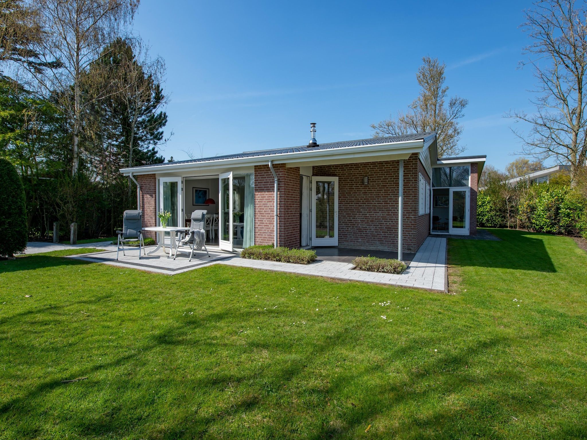De buitenkant van Cypressenlaan 18 in Kamperland