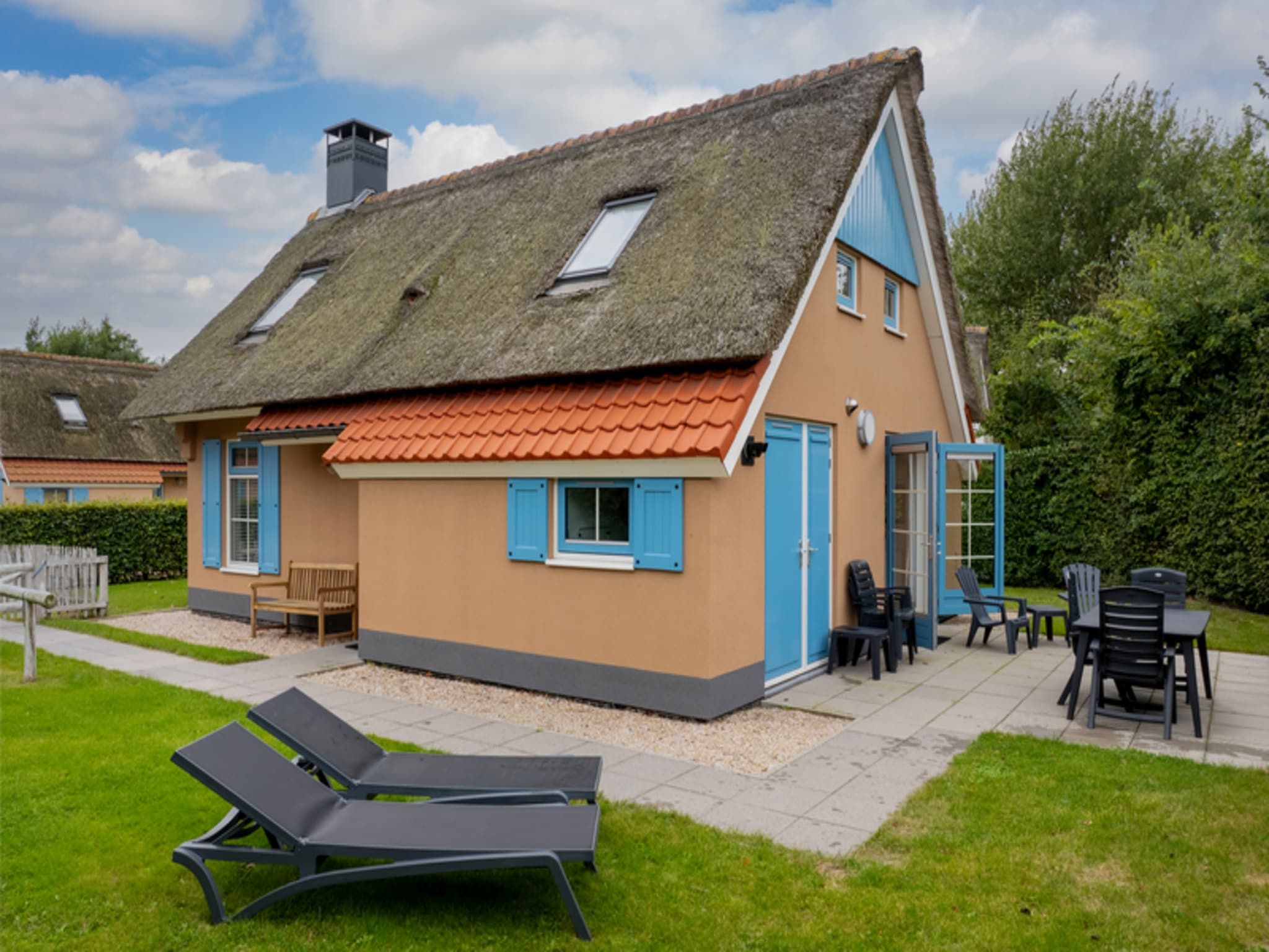 De buitenkant van Kustpark Texel 7 in De Koog