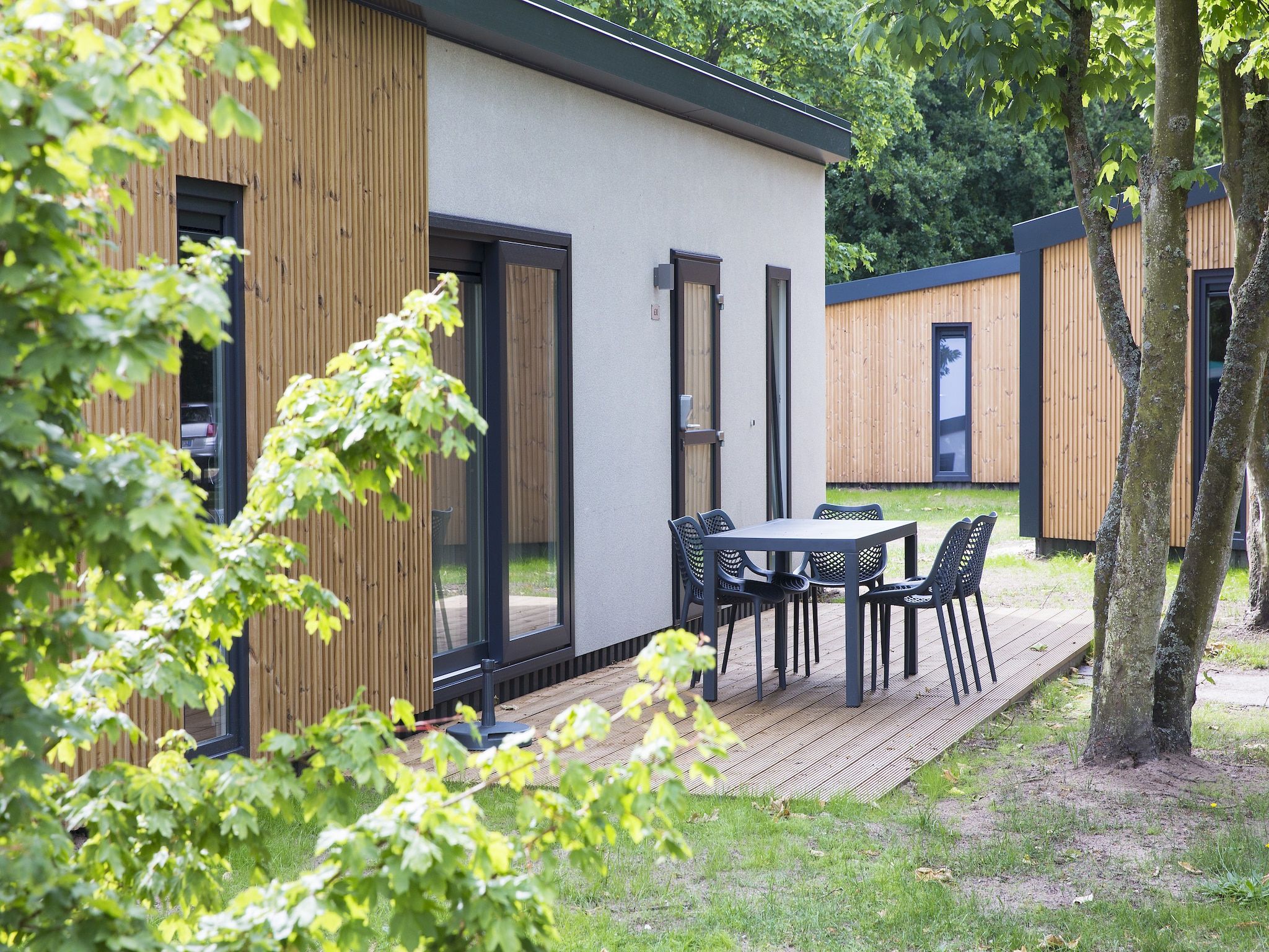 Het terras van Vakantiepark Kijkduin 1 in Den Haag