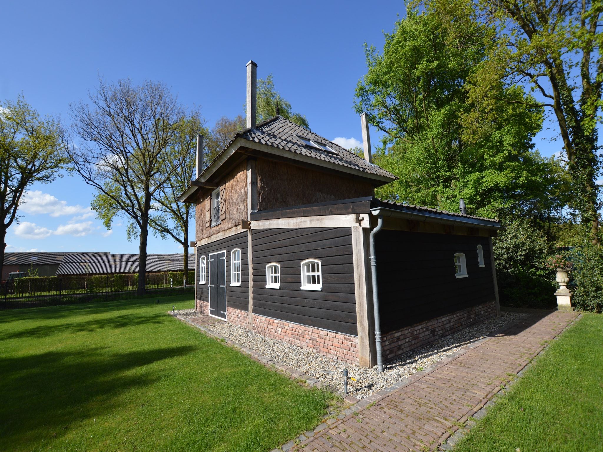 De buitenkant van Guesthouse The Old Cottage in Volkel