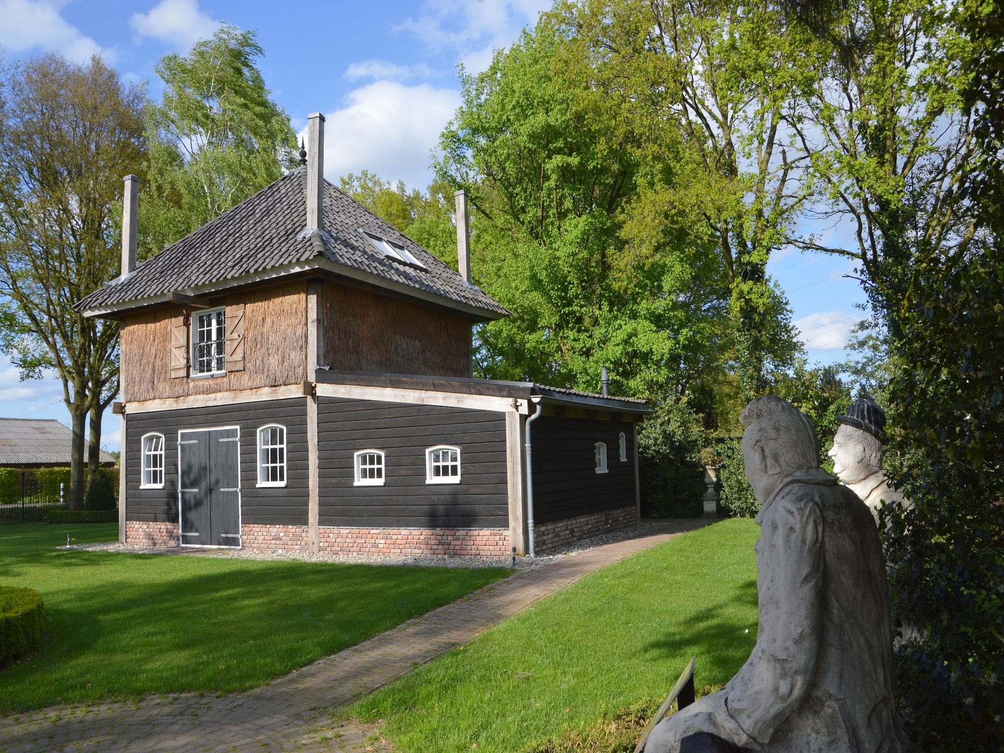 De buitenkant van Guesthouse The Old Cottage in Volkel