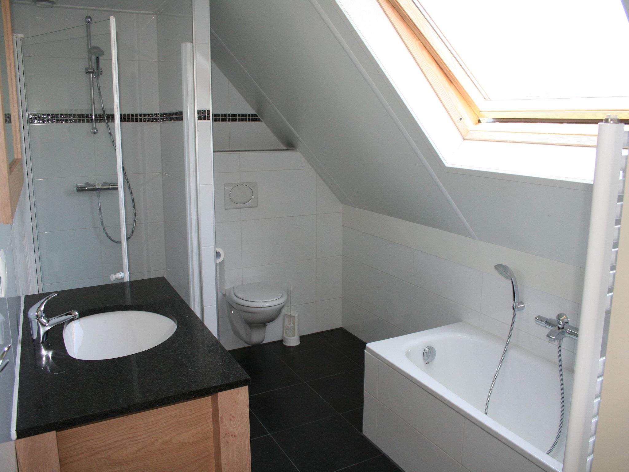 De badkamer van Oosterdijk 6 in Medemblik