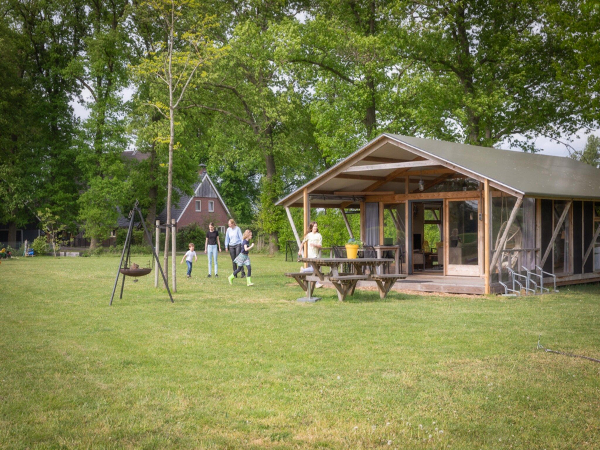 De buitenkant van Landrijk de Reesprong 2 in Buurse