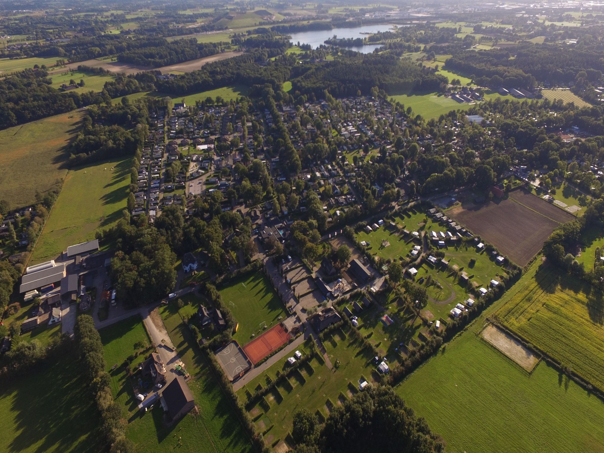 De buitenkant van Recreatiepark de Boshoek 15 in Voorthuizen