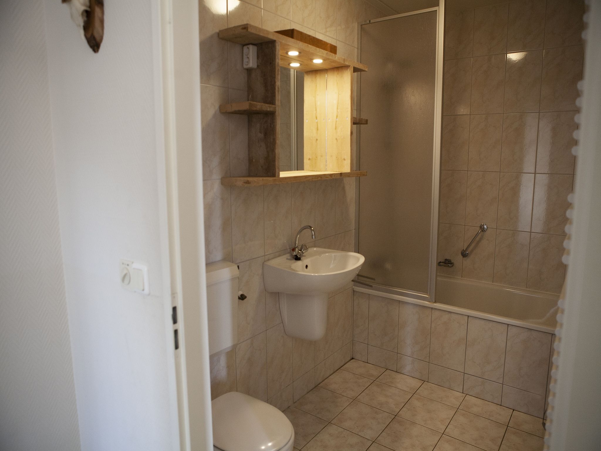 De badkamer van Recreatiepark de Boshoek 15 in Voorthuizen