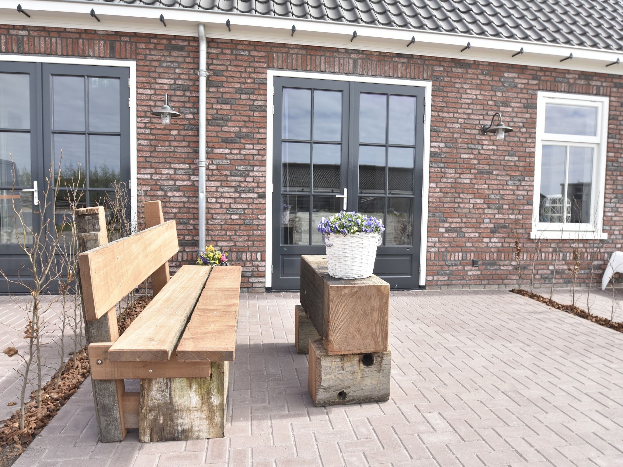 De buitenkant van Hazenborgh - Studio Vloed in Callantsoog