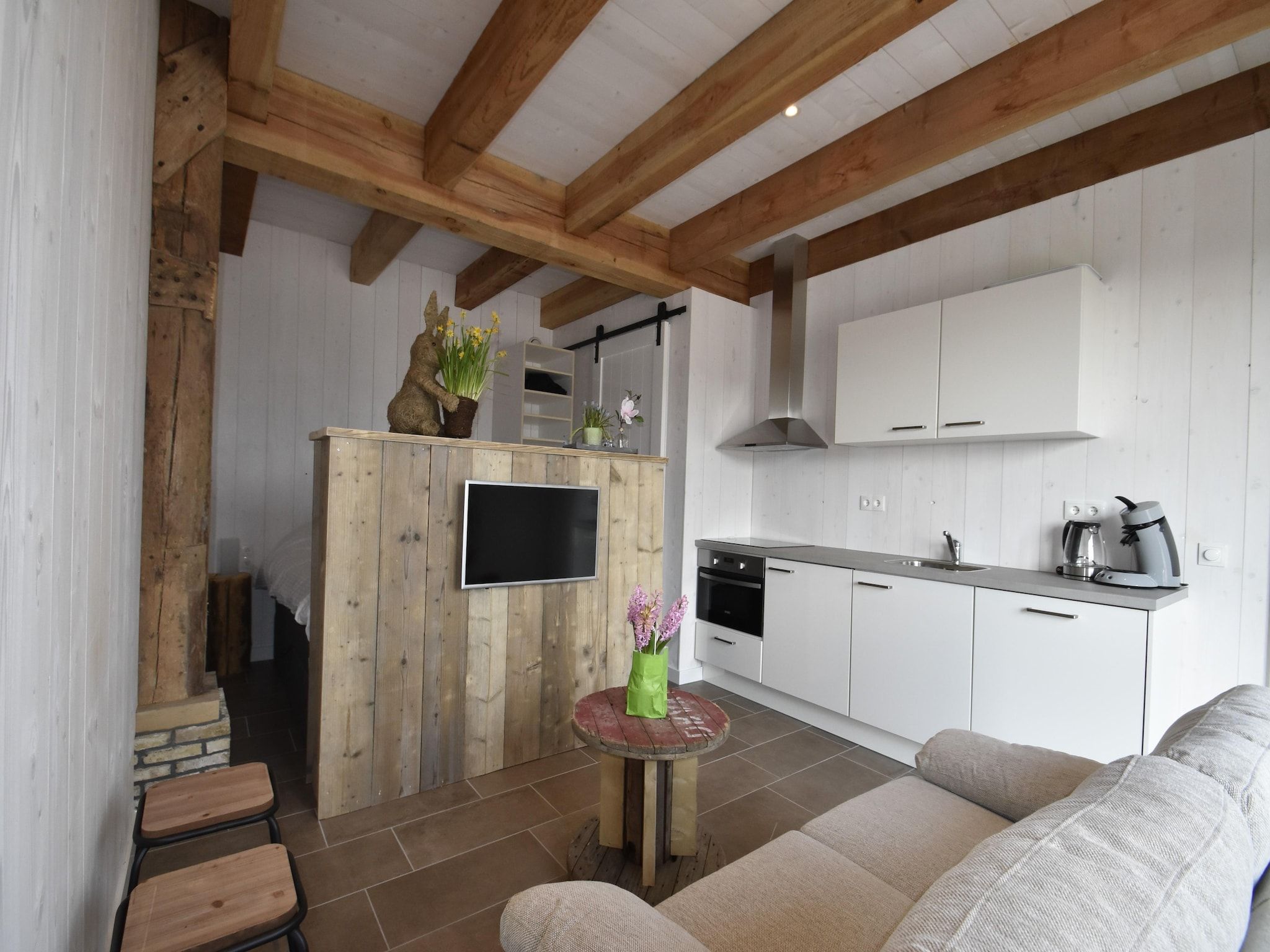 De keuken van Hazenborgh - Studio Vloed in Callantsoog