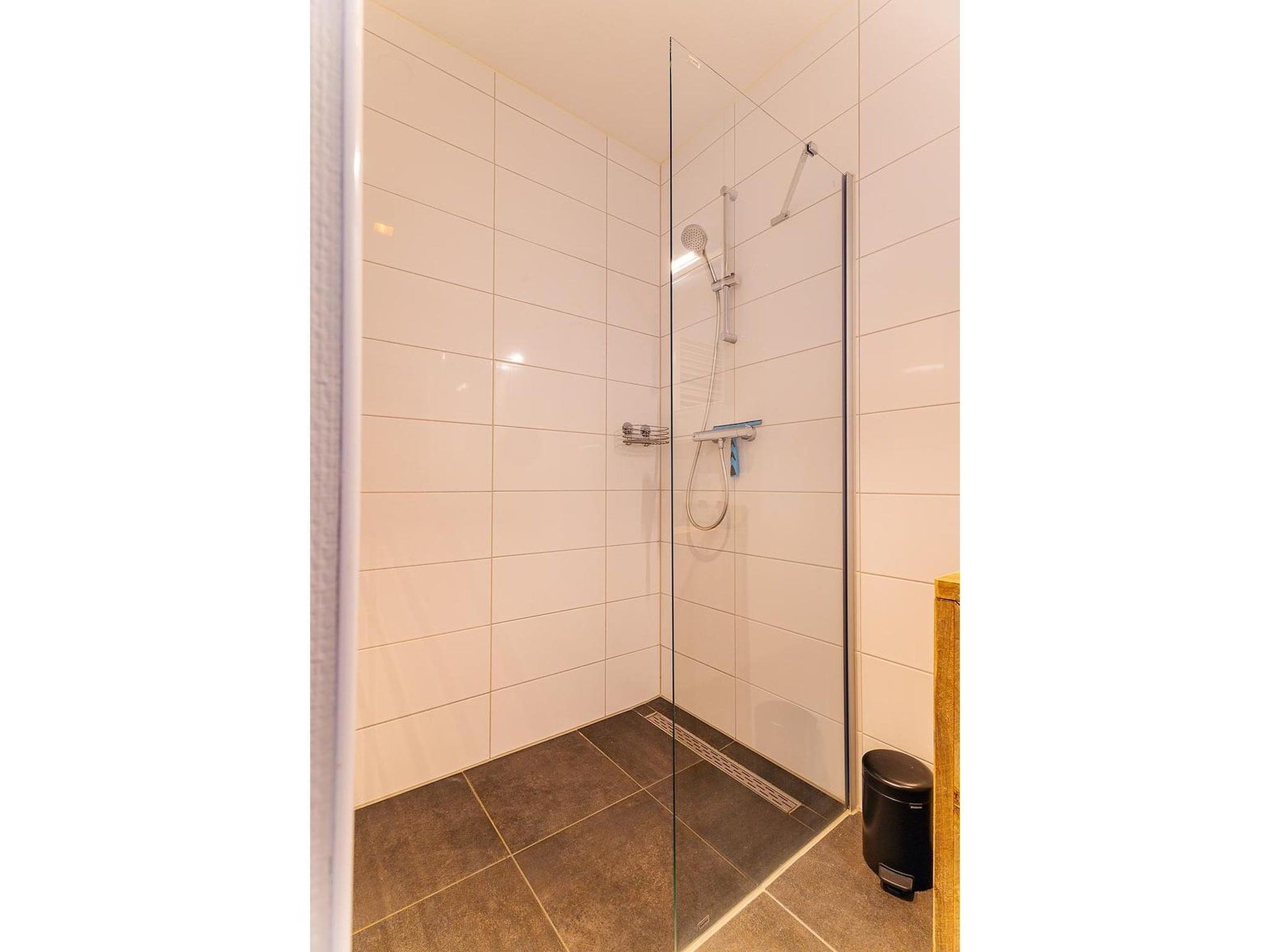 De badkamer van appartement Kaapduinseweg 13 Dishoek 13D luxe 6p sauna in Koudekerke