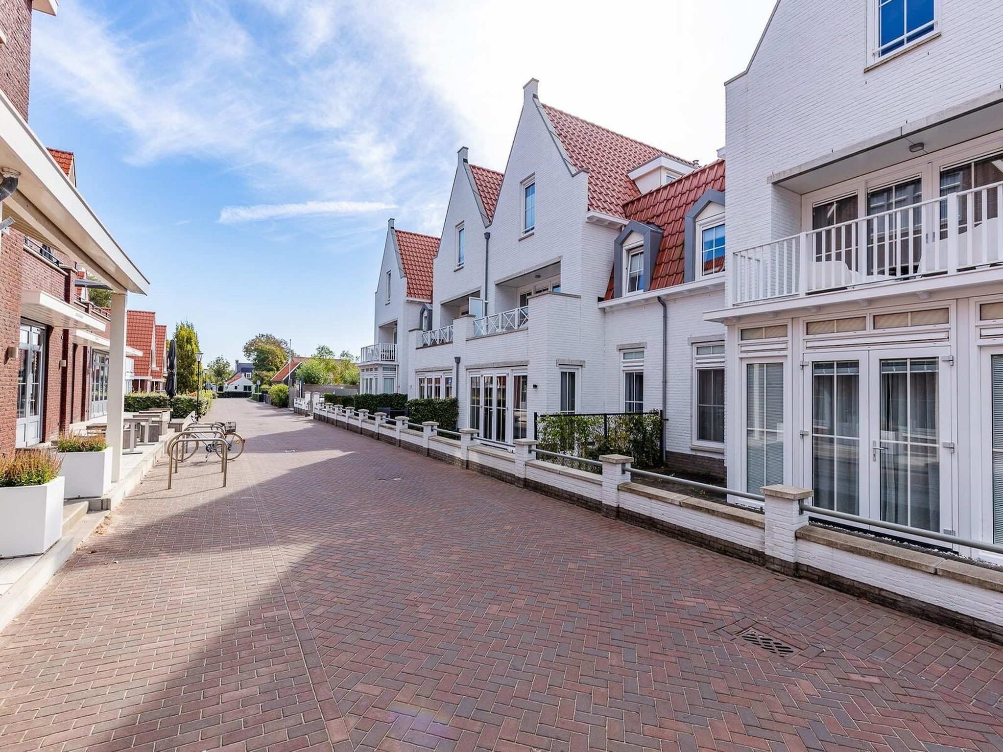 De buitenkant van appartement Kaapduinseweg 13 Dishoek 13D luxe 6p sauna in Koudekerke