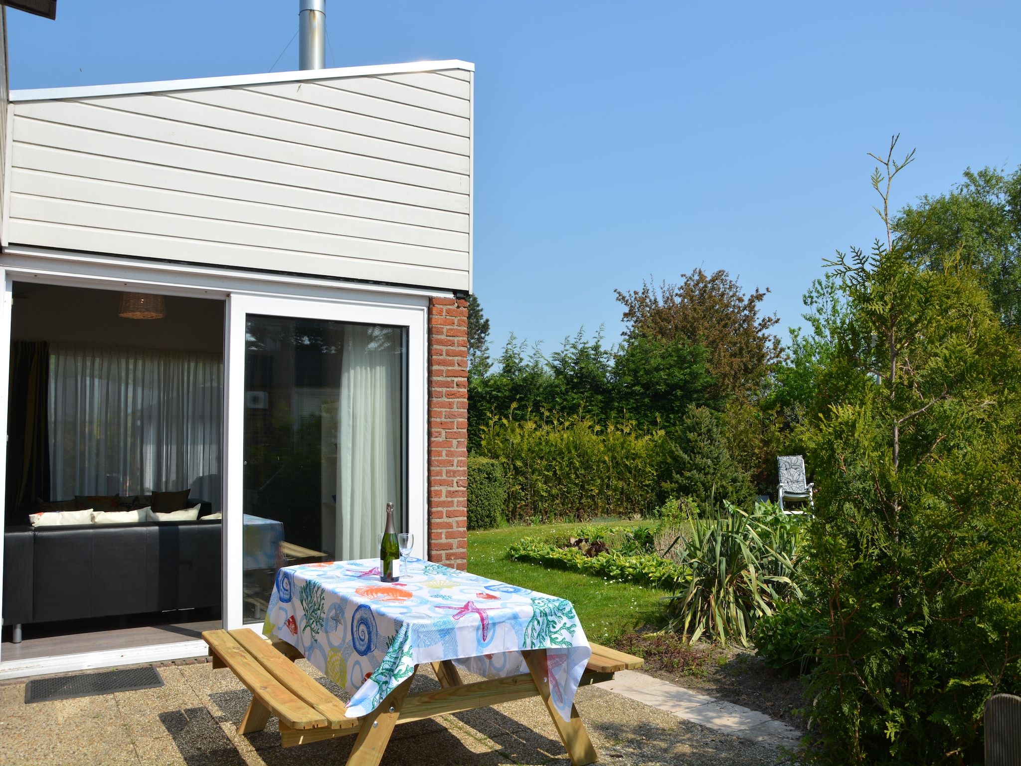 Het terras van 't Zeepaardje in Noordwijkerhout