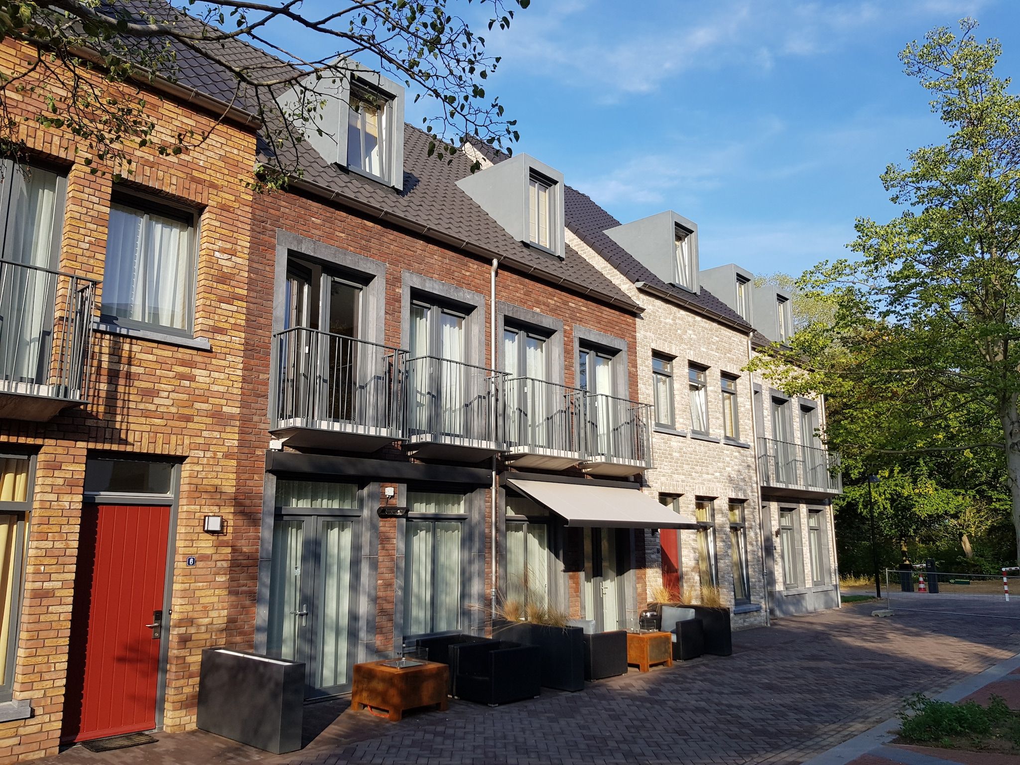 De buitenkant van Resort Maastricht 9 in Maastricht