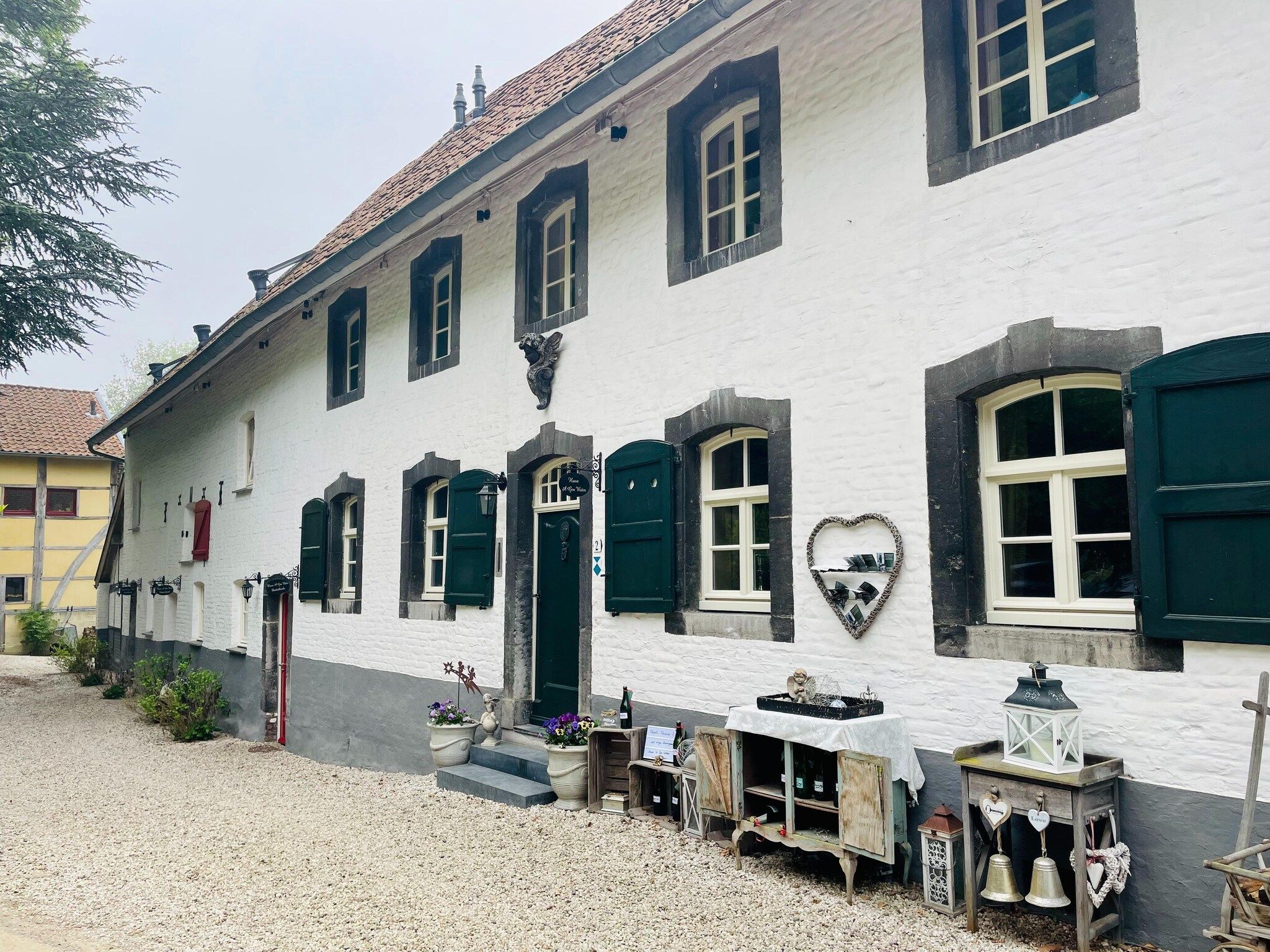 De buitenkant van Hoeve A Gen Water- Donderblumke in Slenaken