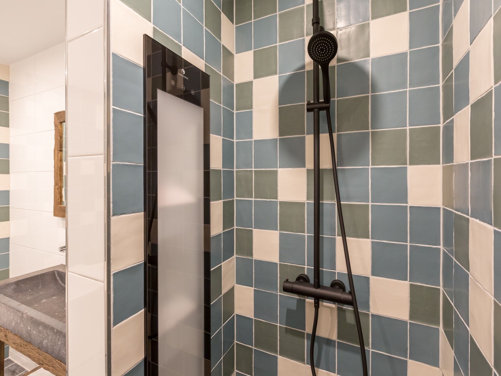 De badkamer van Lepelstraat 18A  Vrouwenpolder "'t Blauwtje" in Vrouwenpolder