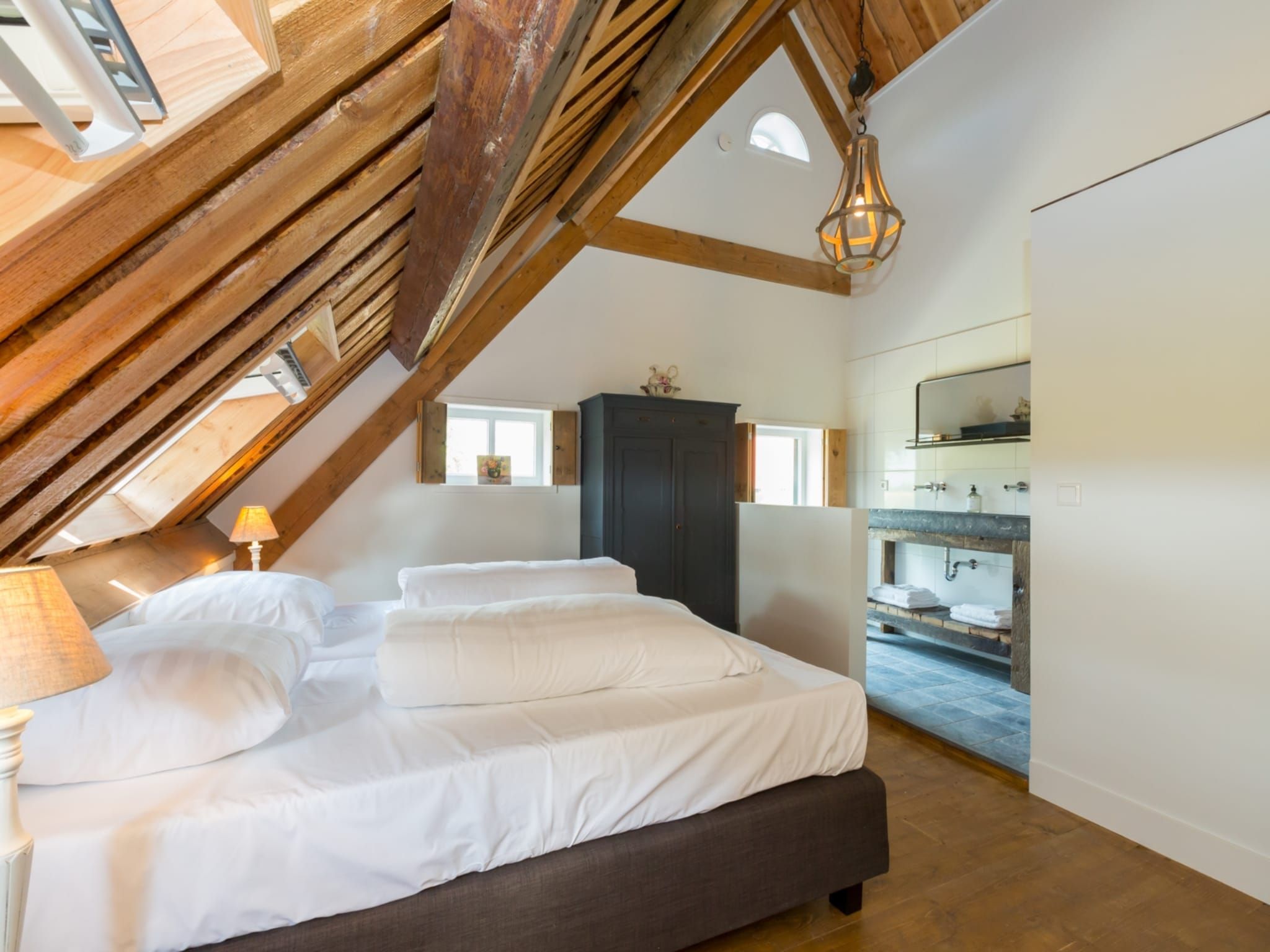 Een slaapkamer van Familiehuis - Lepelstraat 18AB  Vrouwenpolder in Vrouwenpolder