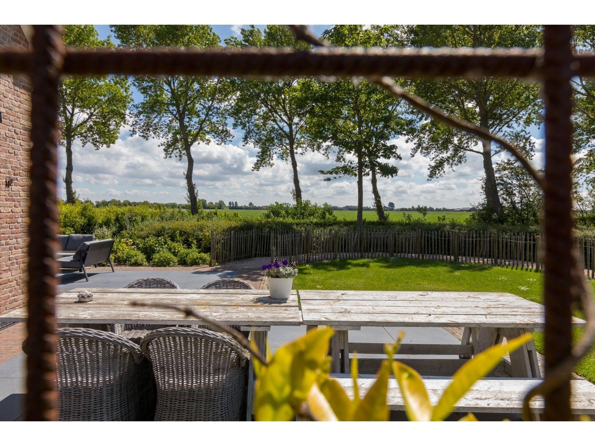 Het uitzicht vanaf Familiehuis - Lepelstraat 18AB  Vrouwenpolder in Vrouwenpolder