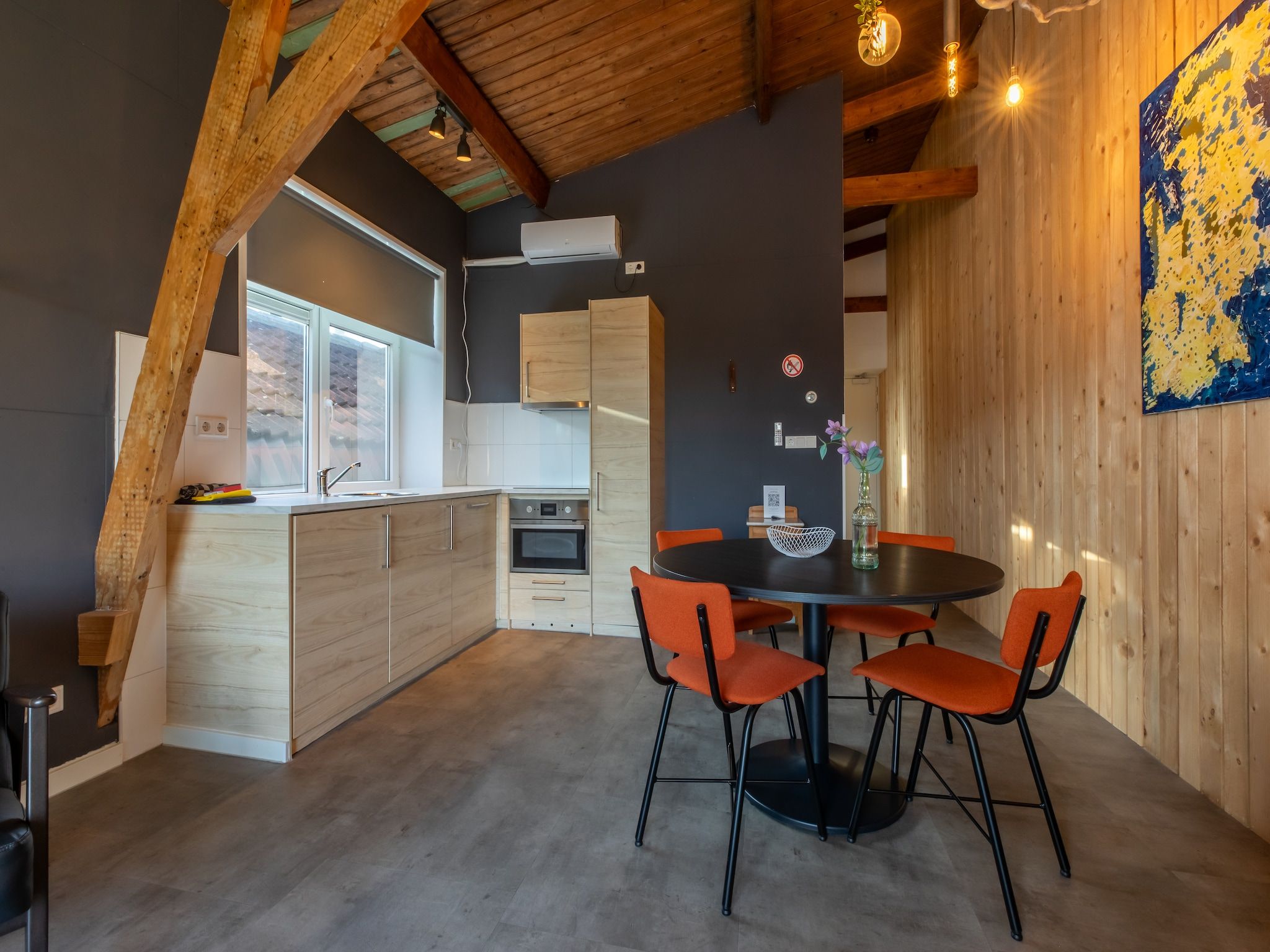 De keuken van Pleinzicht 6b in Koudekerke