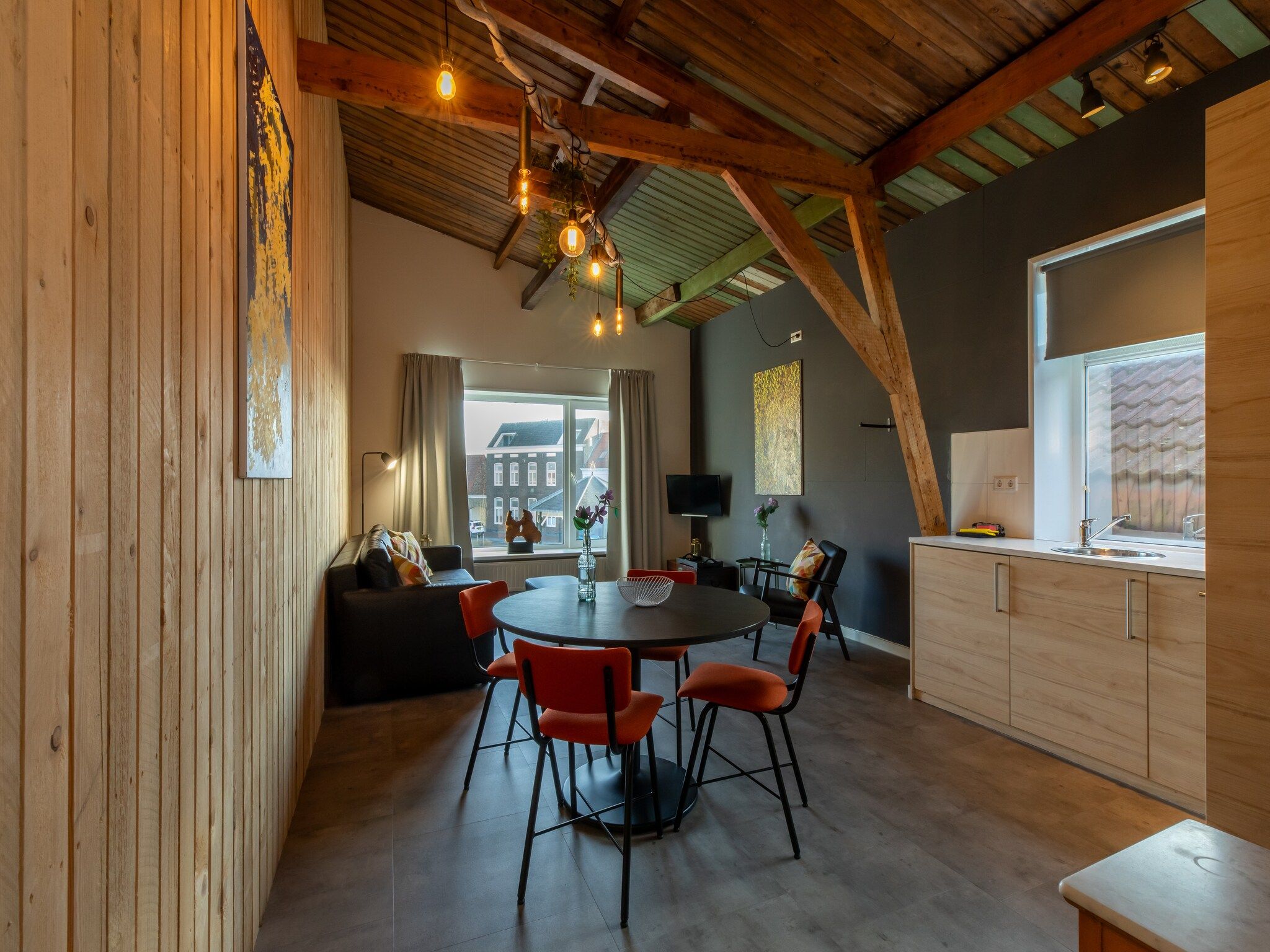 De eetkamer van Groepsappartement Pleinzicht in Koudekerke