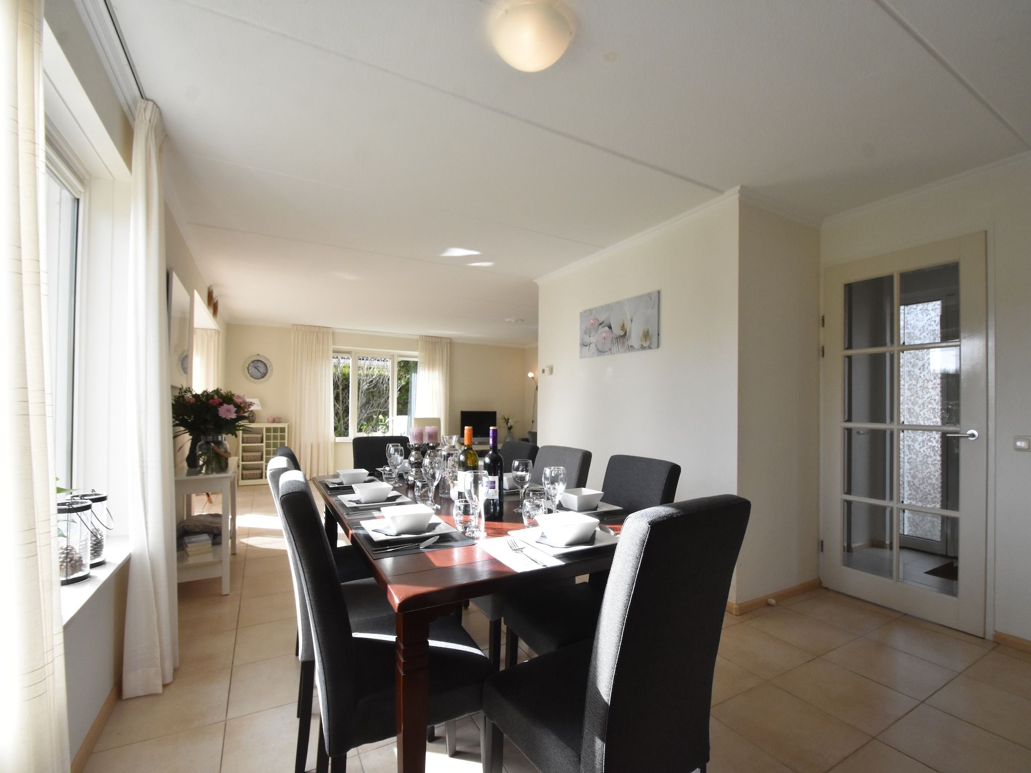 De eetkamer van Bosruiter in Zeewolde
