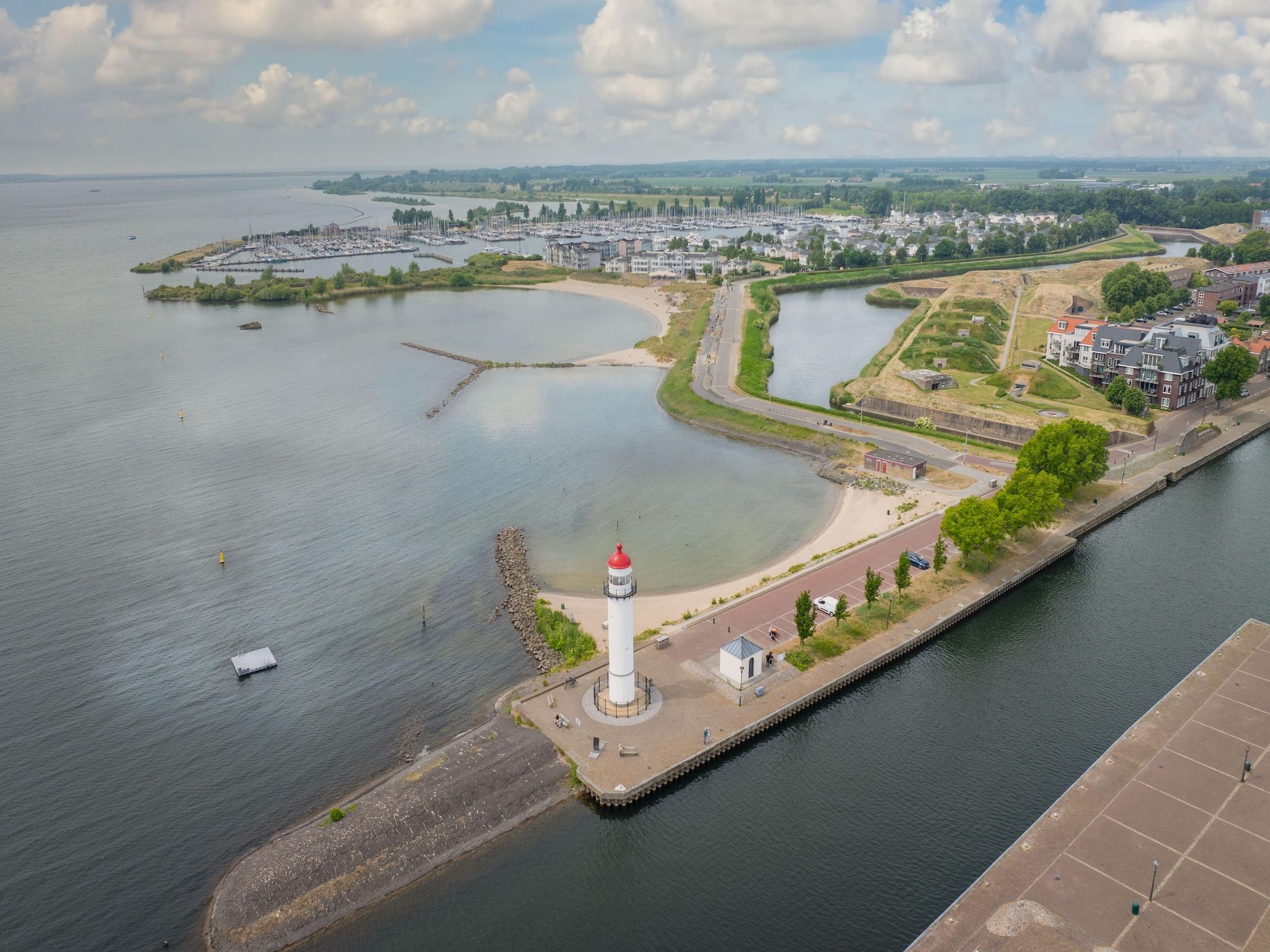 De omgeving van Cape Helius 3 in Hellevoetsluis