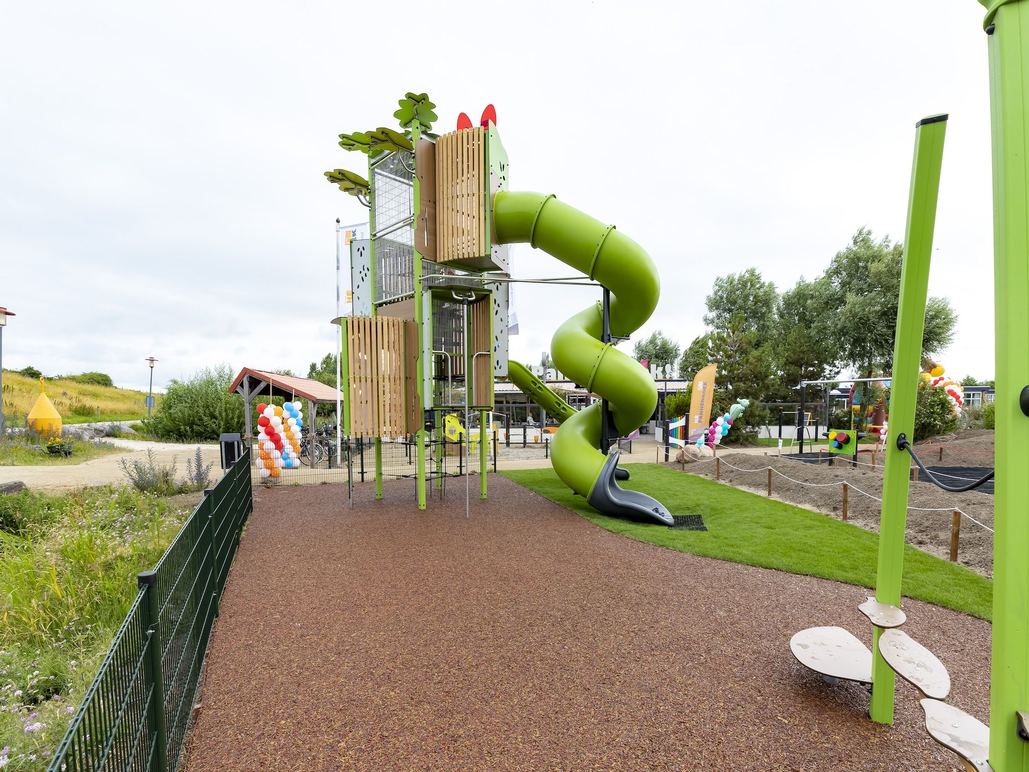 Parkfaciliteiten bij Strandpark Vlugtenburg 9 in 's-Gravenzande