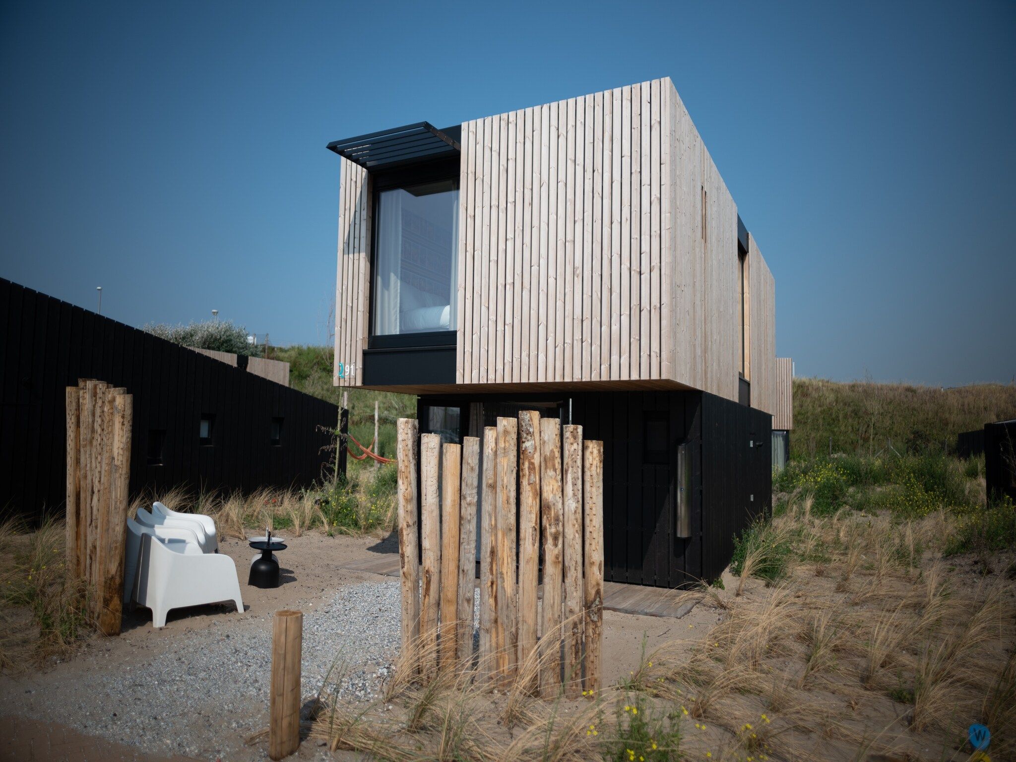 De buitenkant van Sea Lodges Zandvoort  4 in Zandvoort