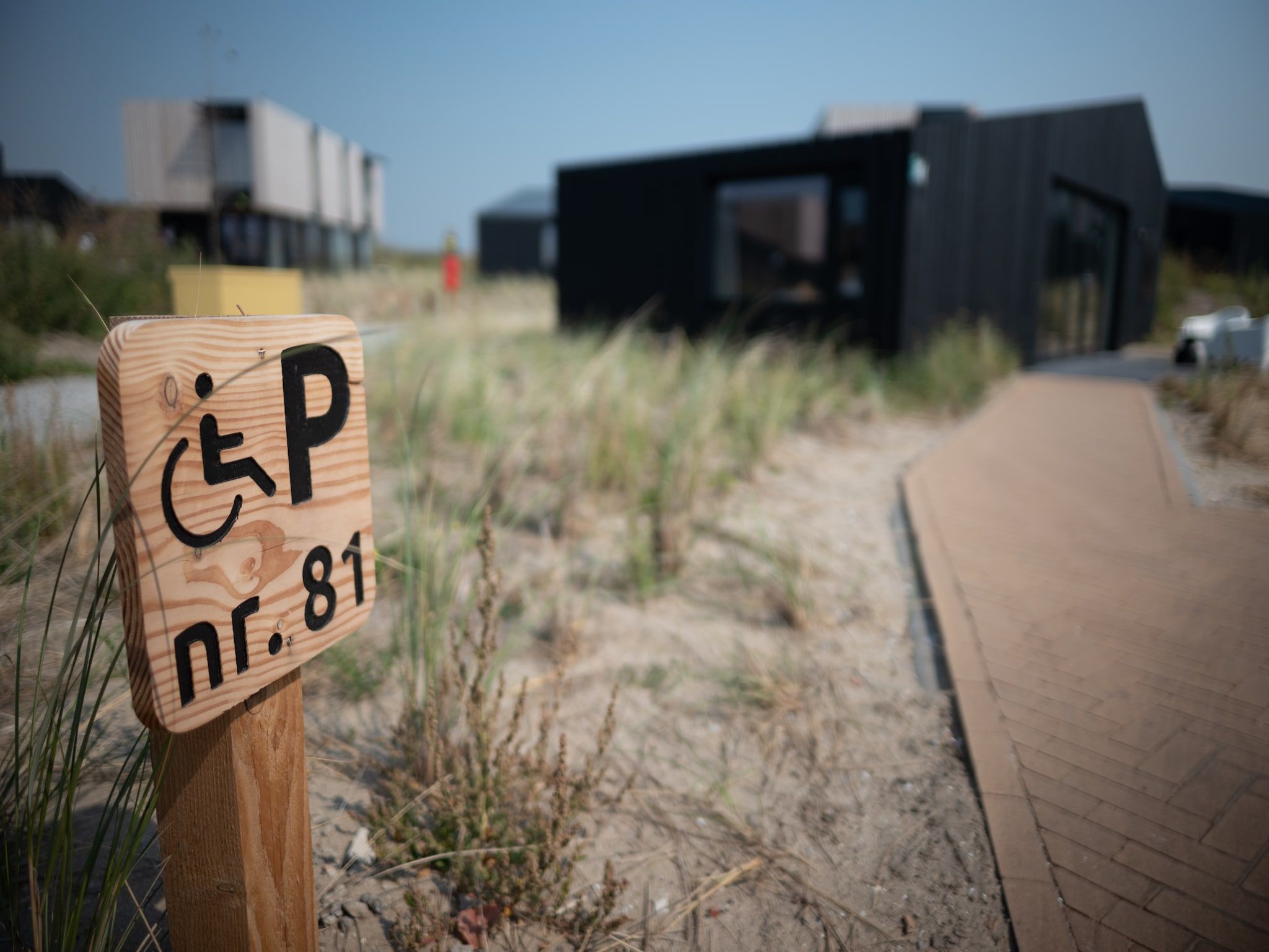 De buitenkant van Sea Lodges Zandvoort 1 in Zandvoort