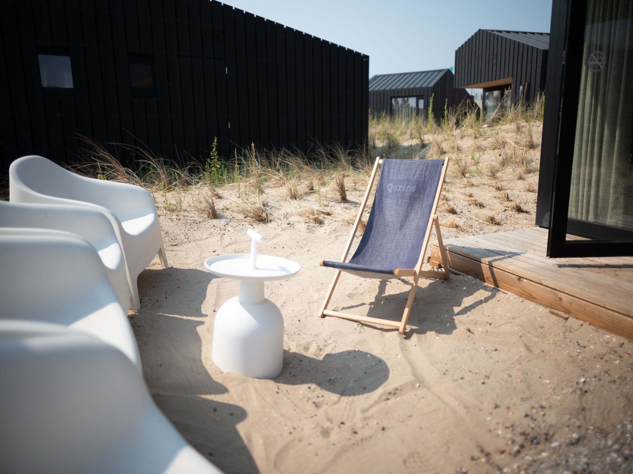 Het terras van Sea Lodges Zandvoort 3 in Zandvoort