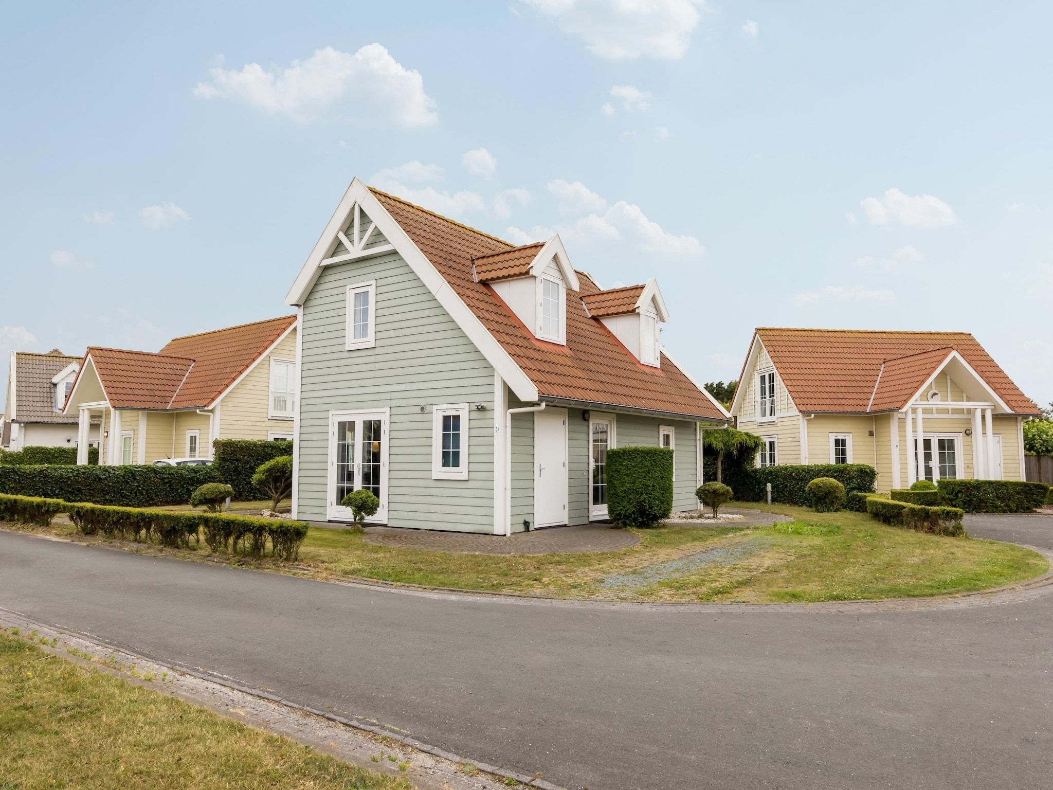 De buitenkant van Vakantiepark De Heeren van 's Gravensande 2 in 's-Gravenzande
