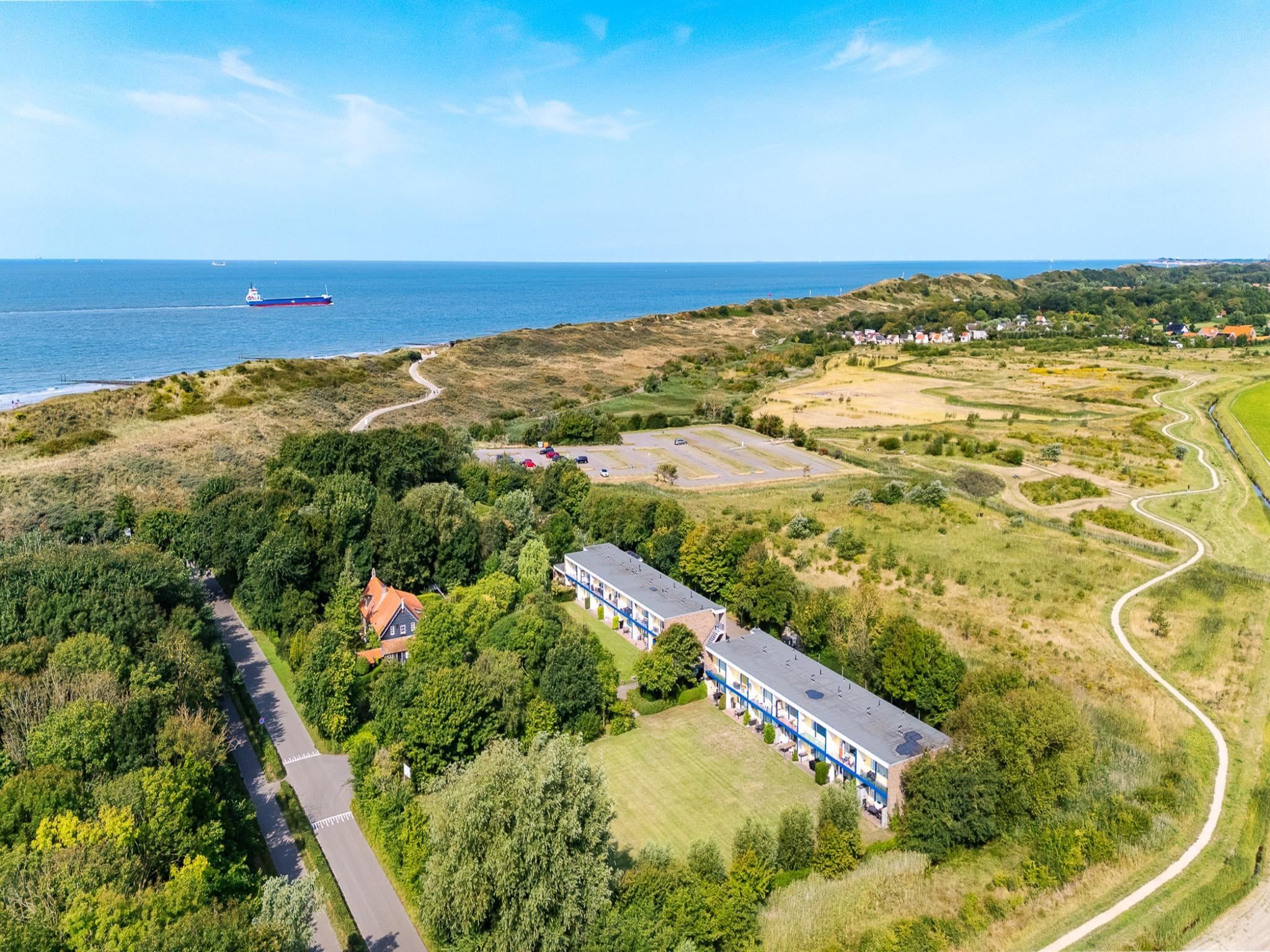 De buitenkant van Appartement Burg van Woelderenlaan in Vlissingen