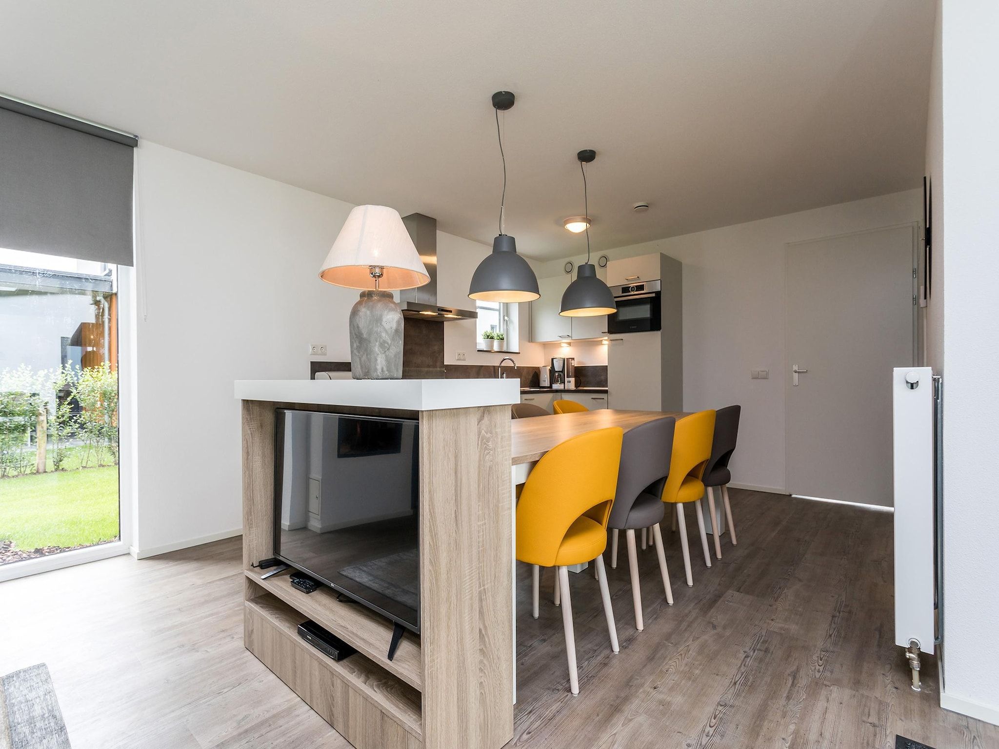 De eetkamer van Buitenhof De Leistert 28 in Roggel