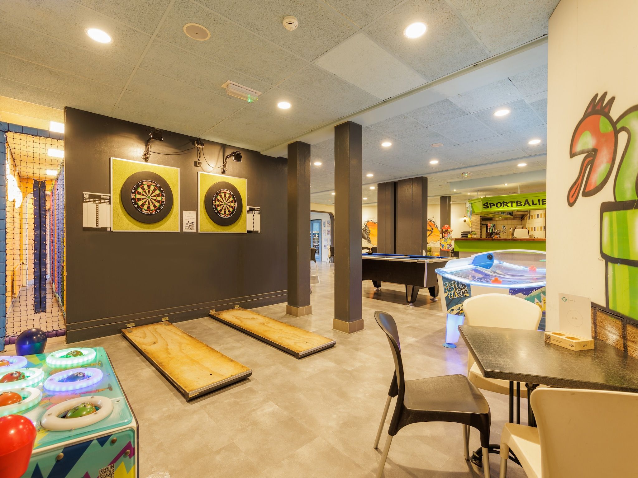 Parkfaciliteiten bij Vakantiepark Hunzedal 10 in Borger