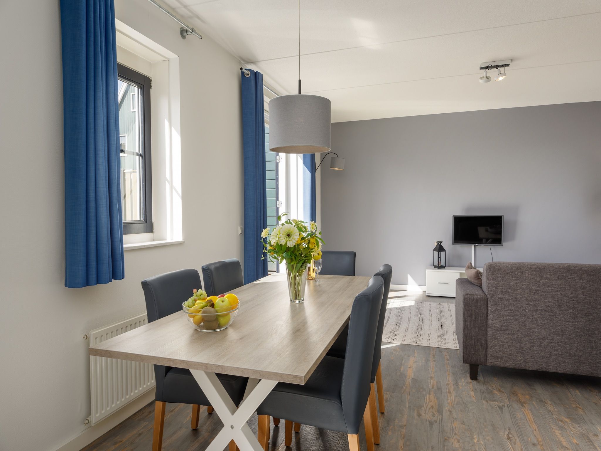 De eetkamer van Marinapark Volendam 9 in Volendam