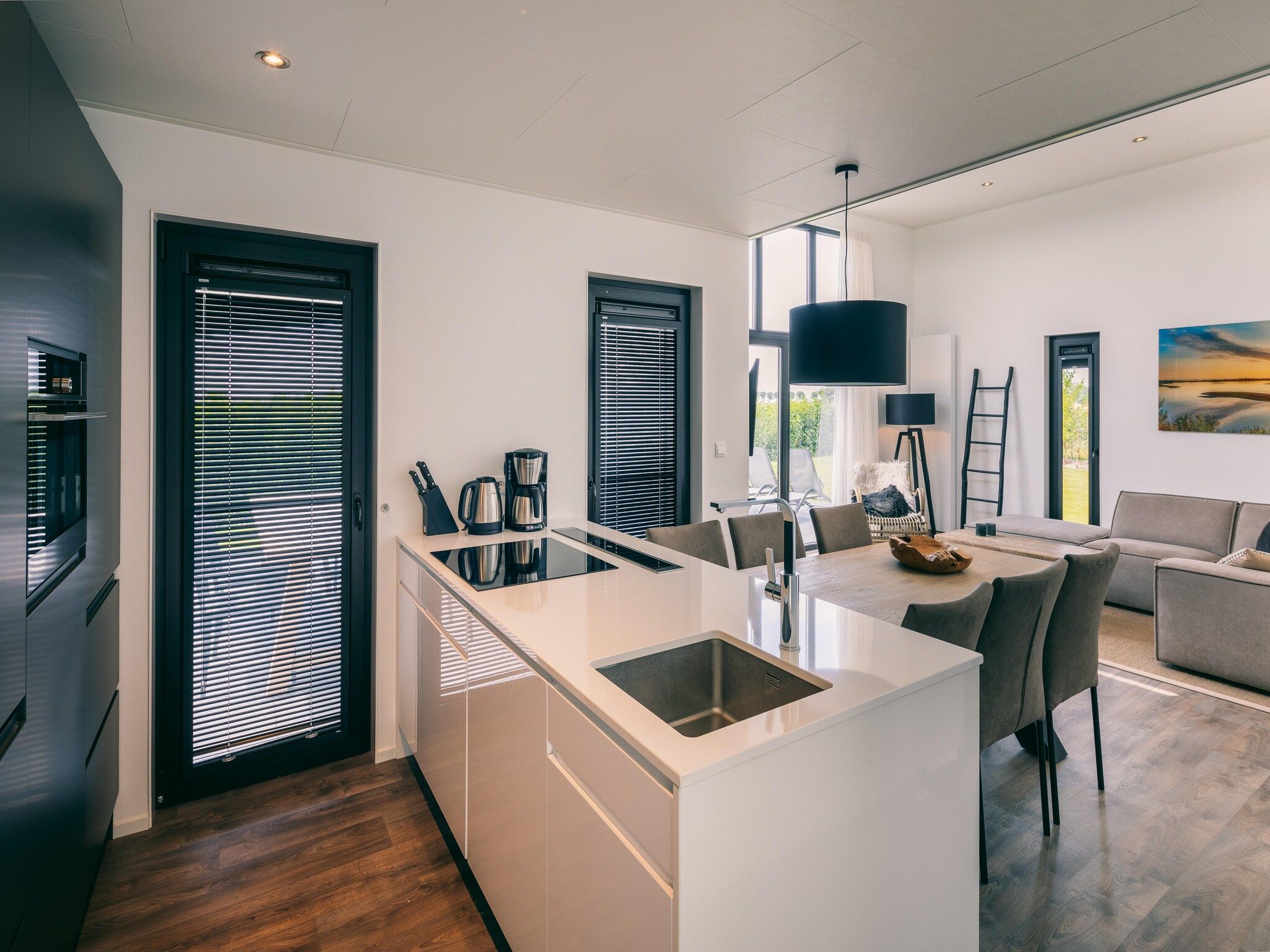De keuken van Vakantiepark Zeedijk 2 in Herkingen